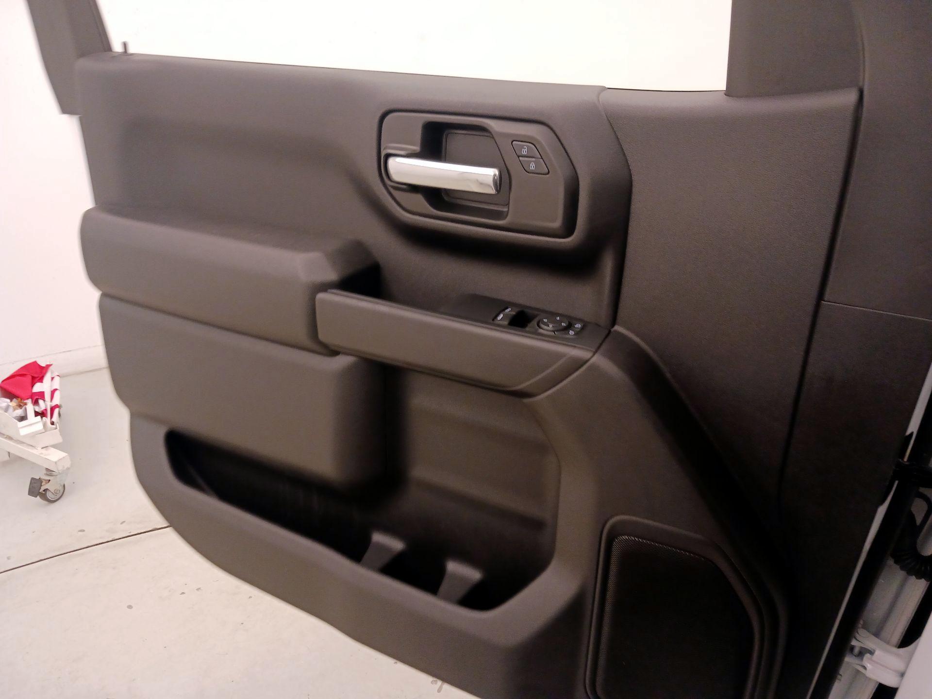 Thumbnail: 2024 Chevrolet Silverado 1500 - 12