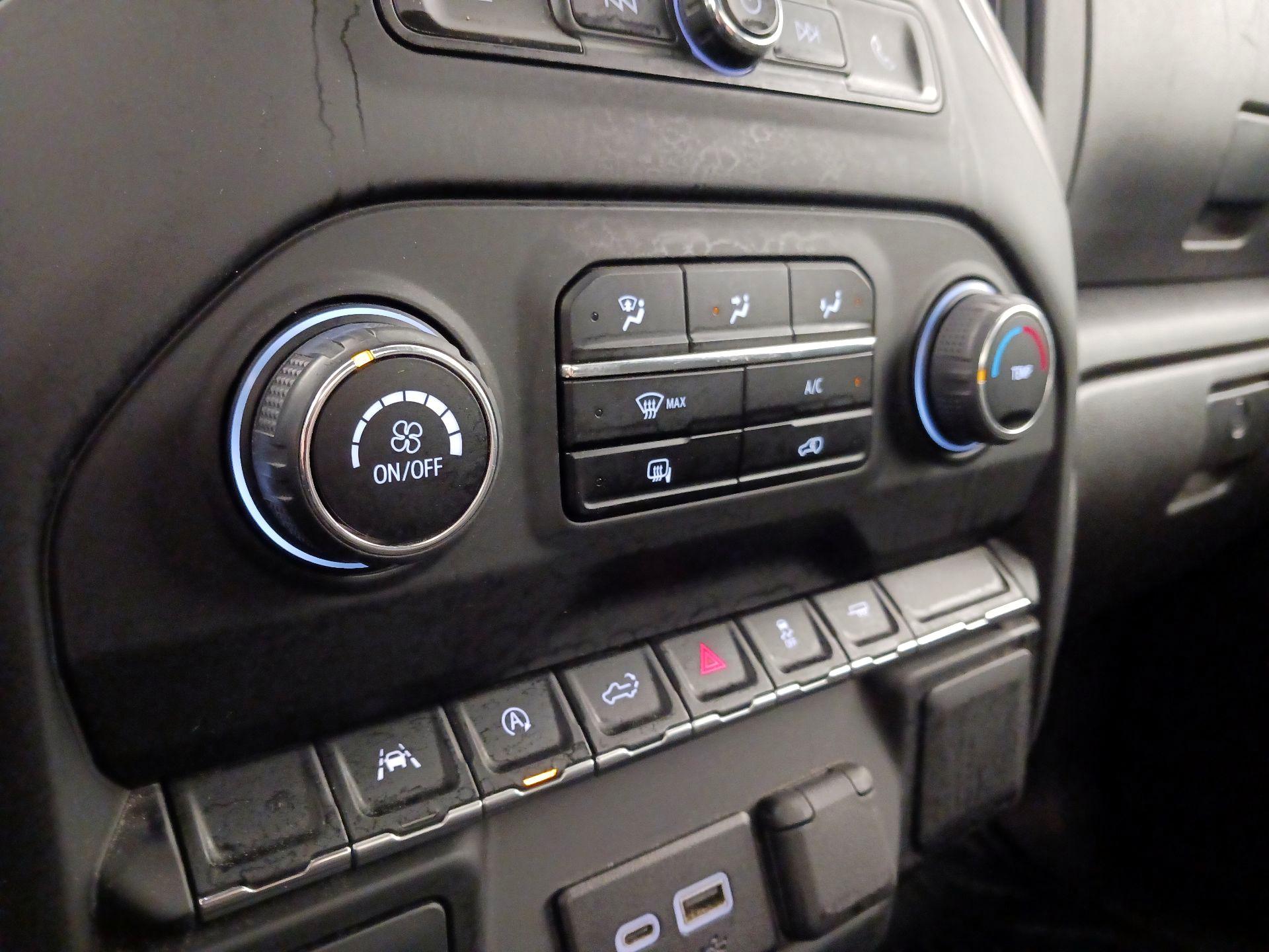 Thumbnail: 2024 Chevrolet Silverado 1500 - 16
