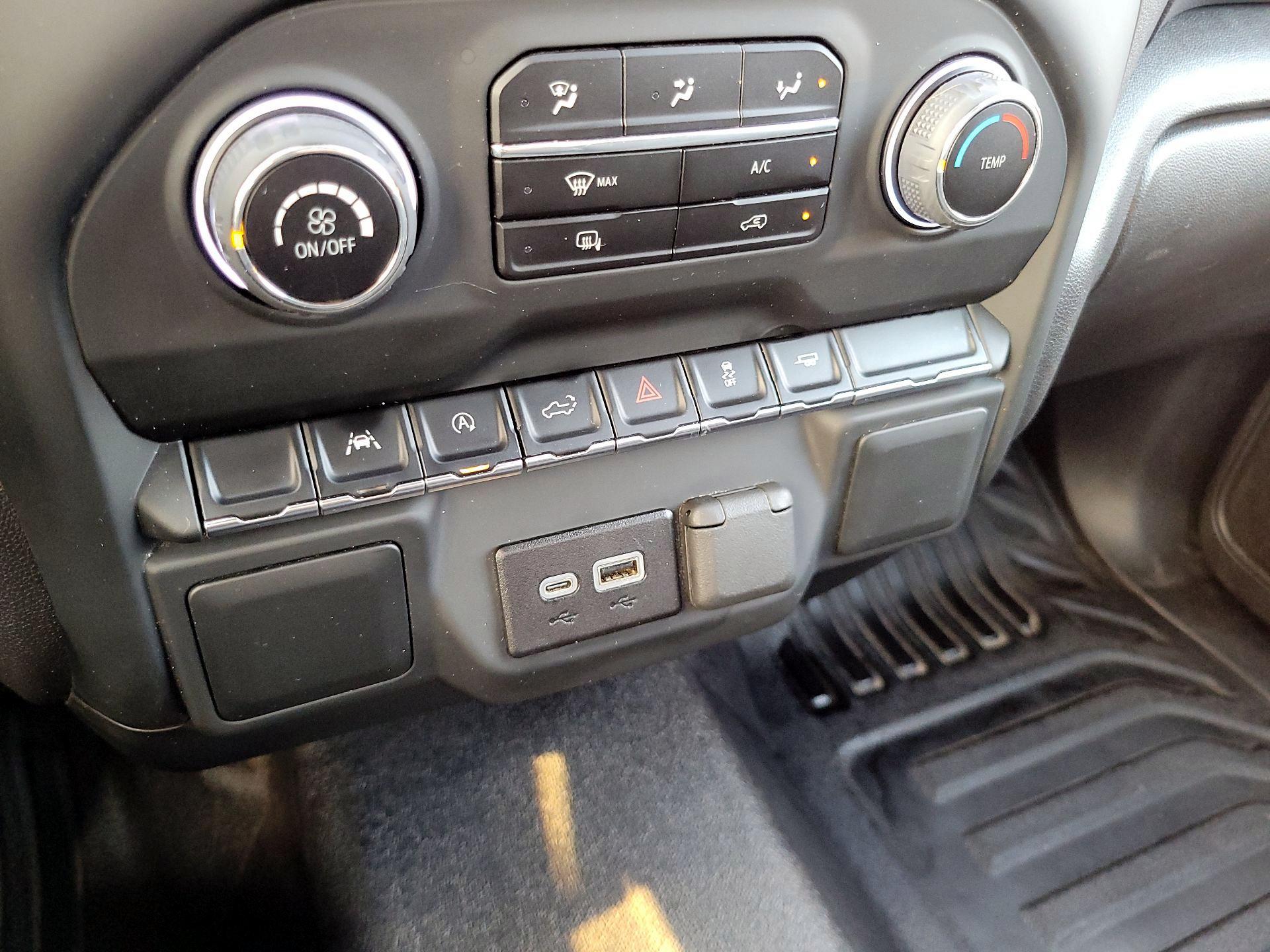 Thumbnail: 2024 Chevrolet Silverado 1500 - 16