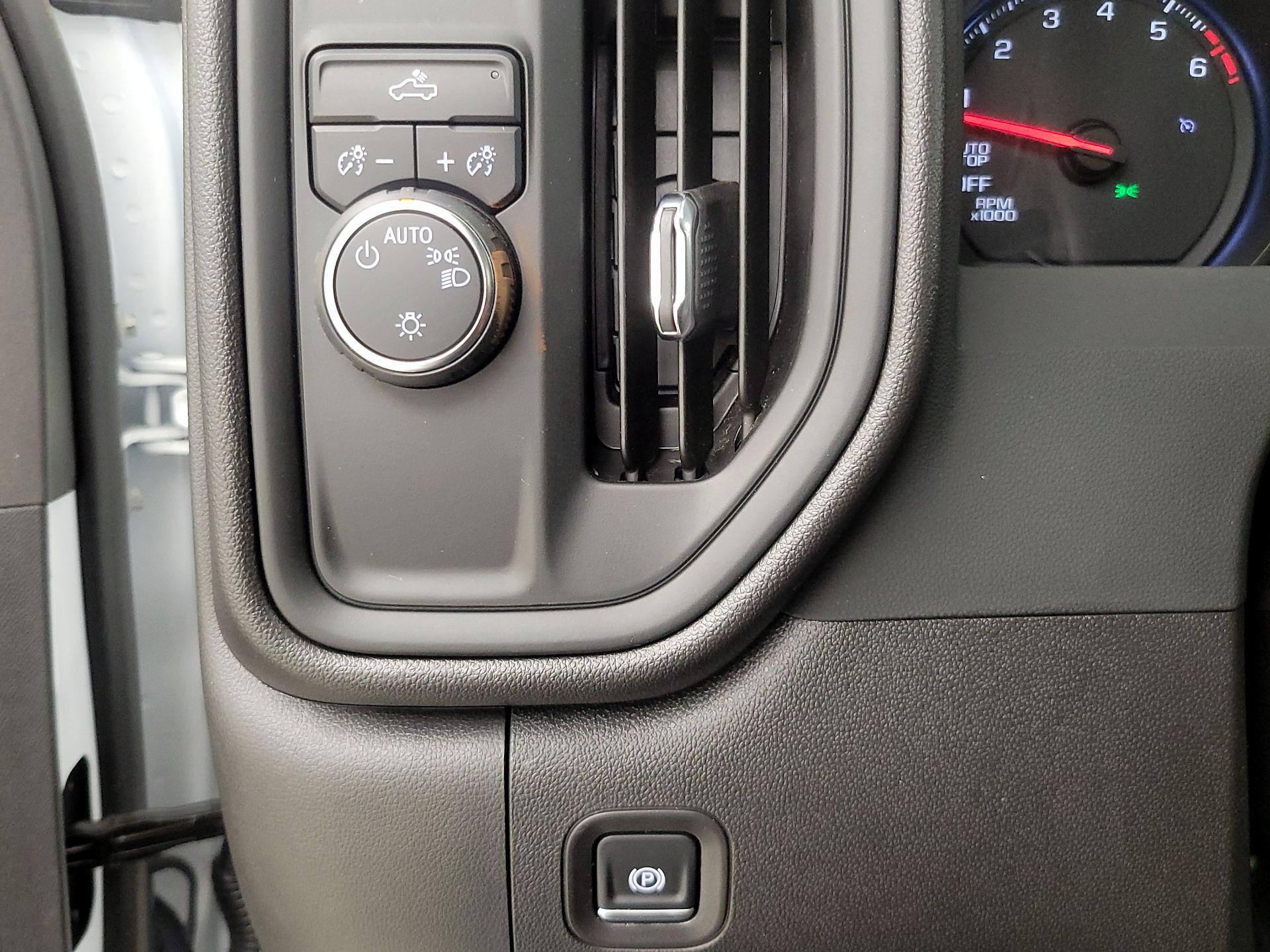 Thumbnail: 2024 Chevrolet Silverado 1500 - 13