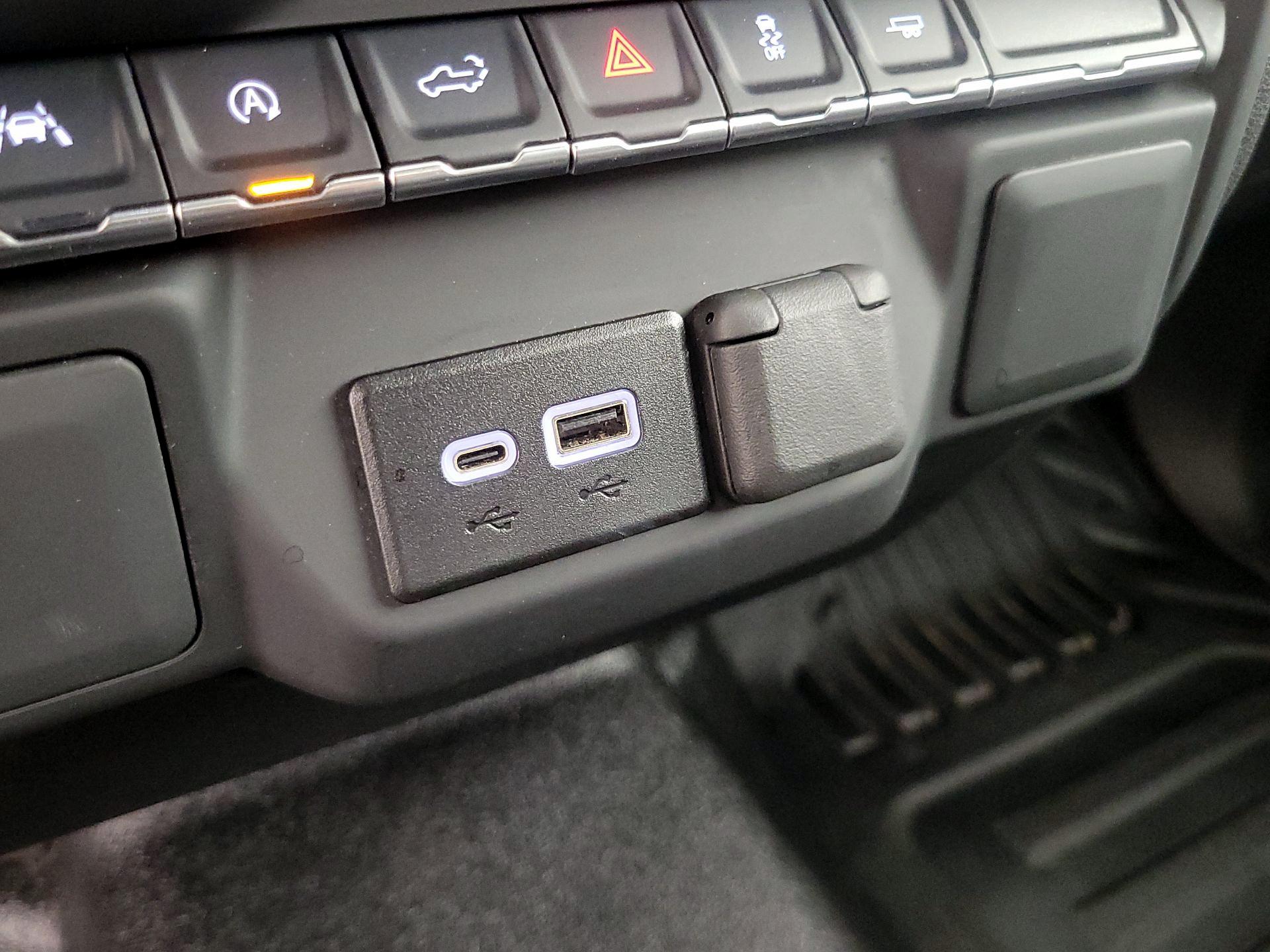 Thumbnail: 2024 Chevrolet Silverado 1500 - 18