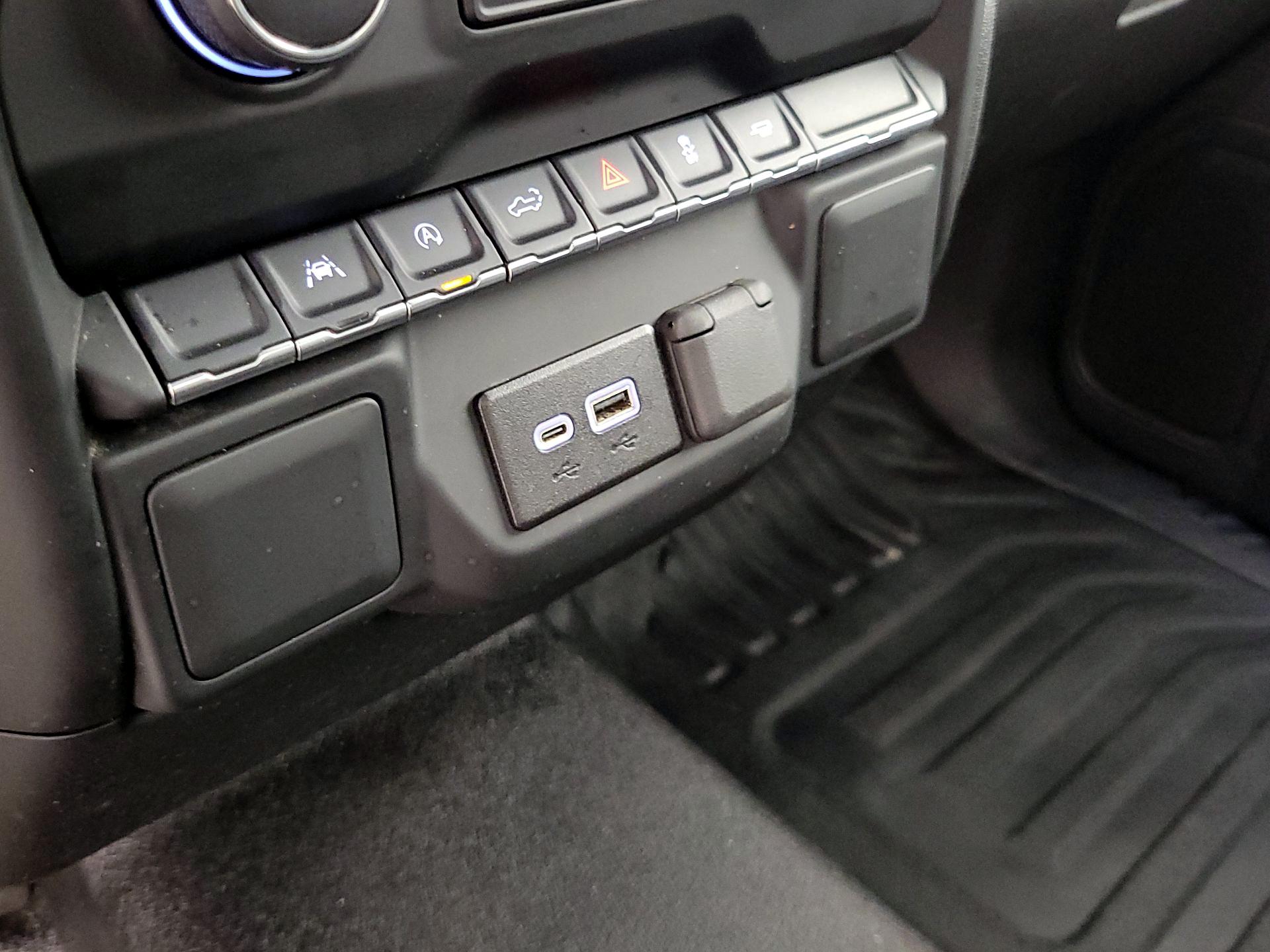 Thumbnail: 2024 Chevrolet Silverado 1500 - 18