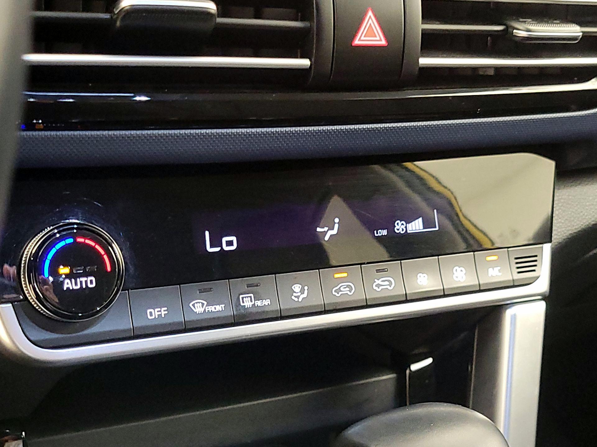 Thumbnail: 2022 Kia Seltos - 16