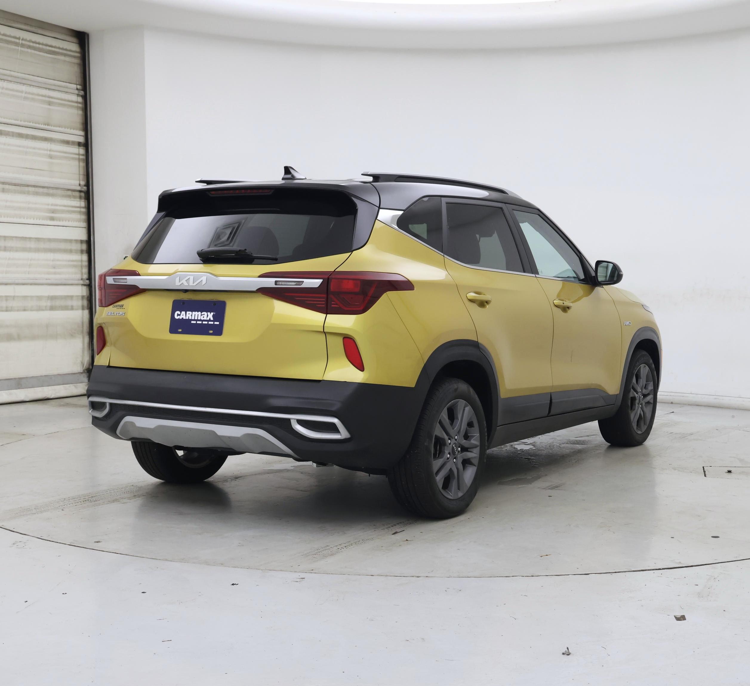 Thumbnail: 2022 Kia Seltos - 8