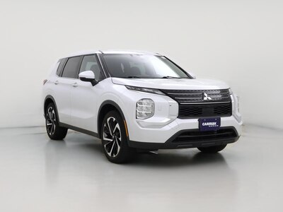 White 2022 Mitsubishi Outlander ES