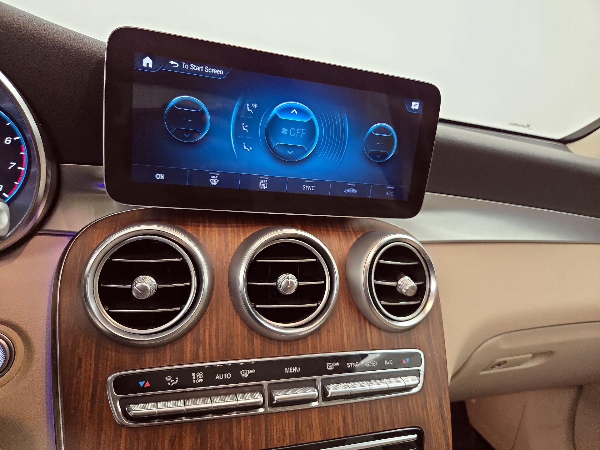 Thumbnail: 2022 Mercedes-Benz GLC - 17