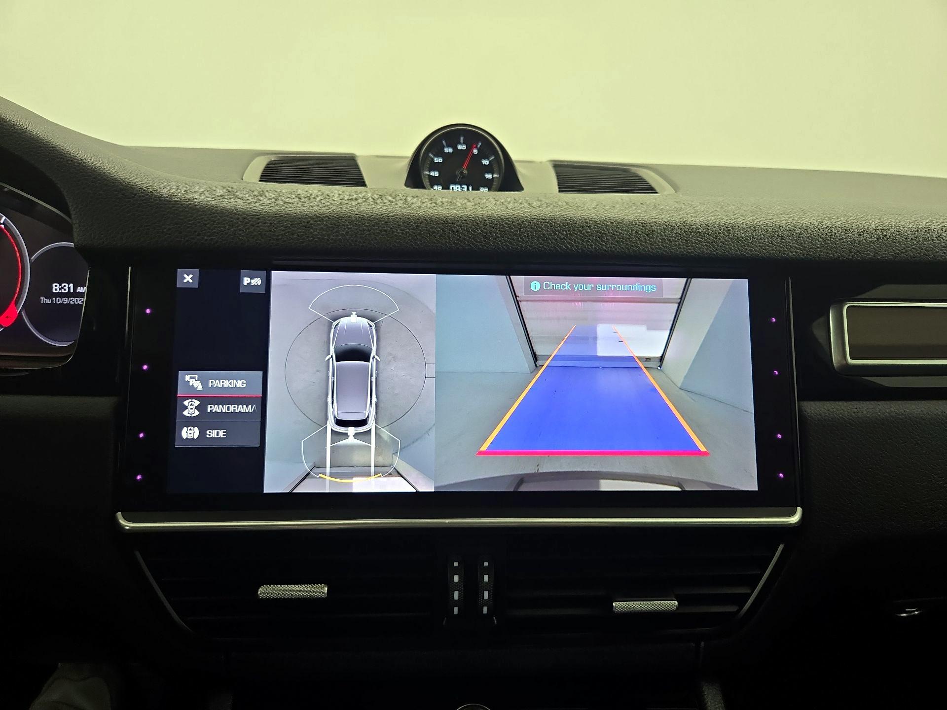 Thumbnail: 2021 Porsche Cayenne - 15