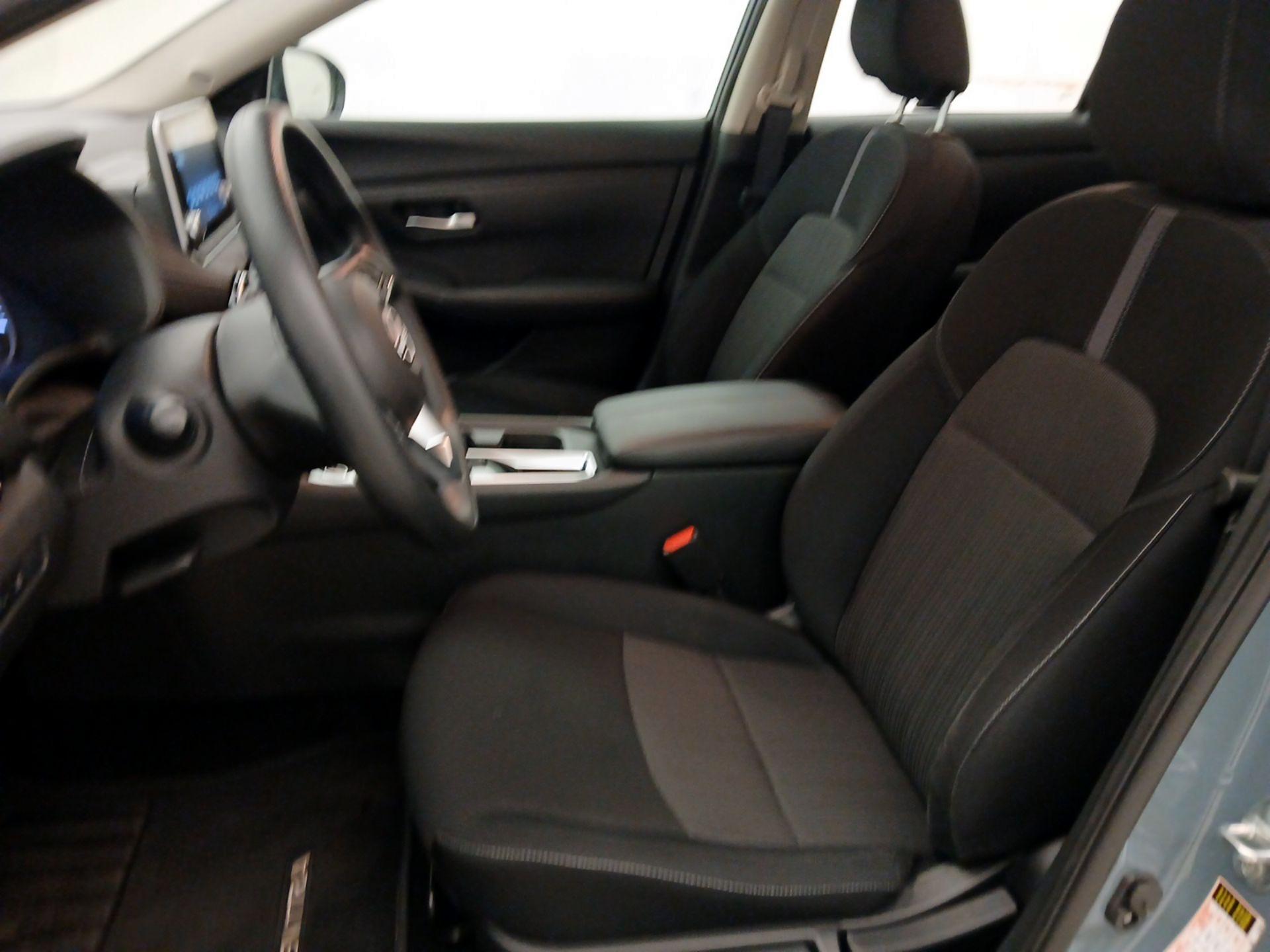Thumbnail: 2024 Nissan Sentra - 9