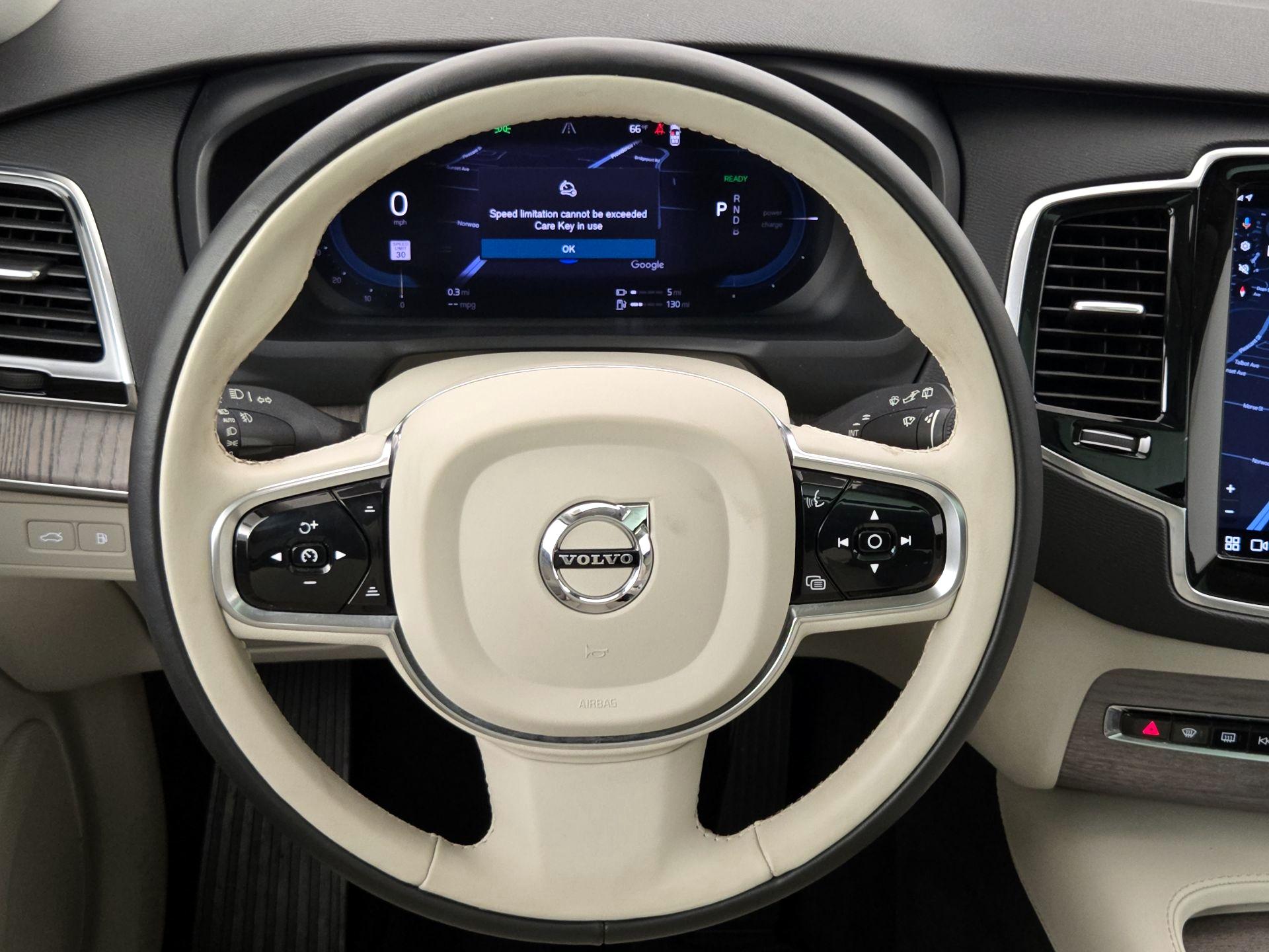 Thumbnail: 2023 Volvo XC90 - 10