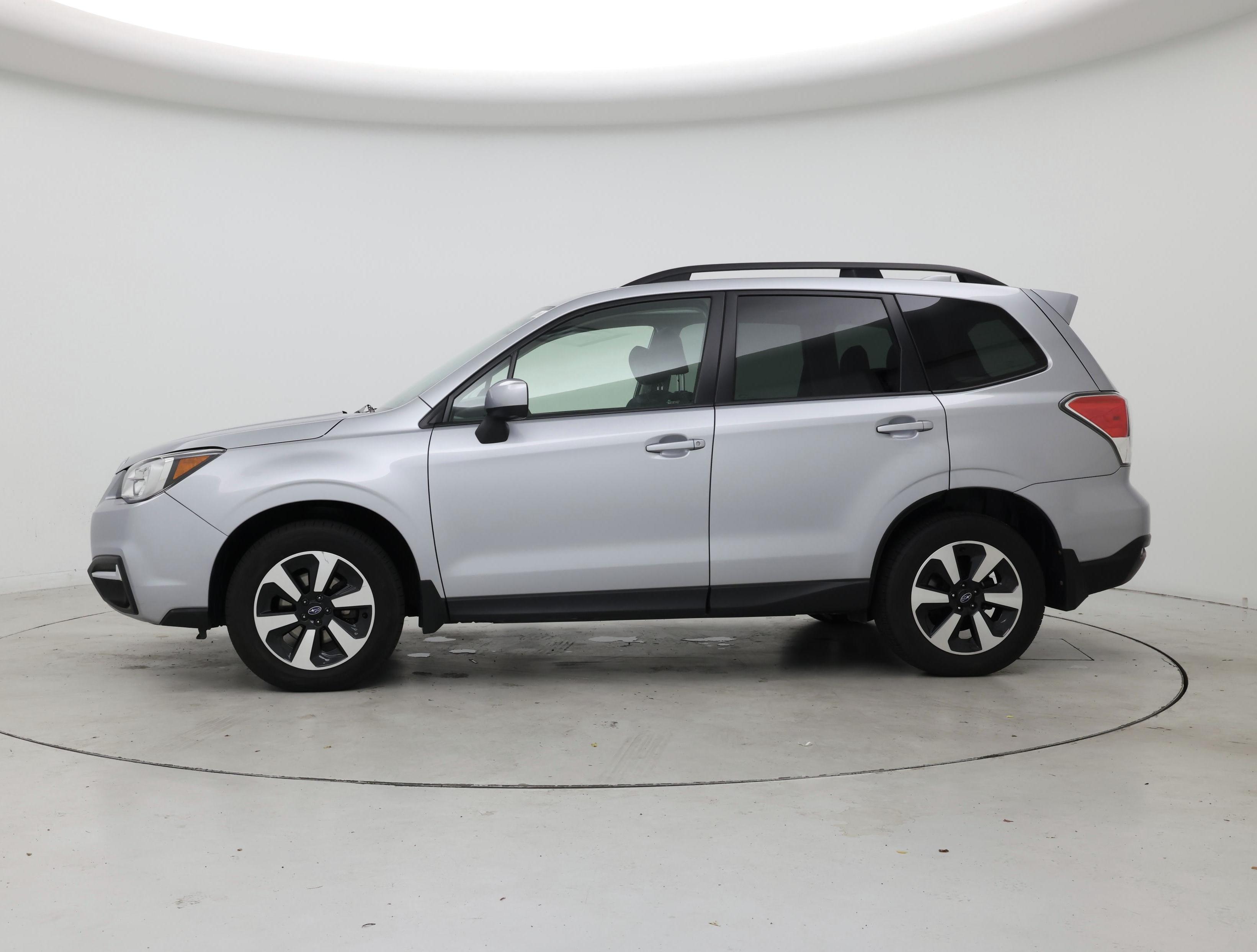 Thumbnail: 2018 Subaru Forester - 3