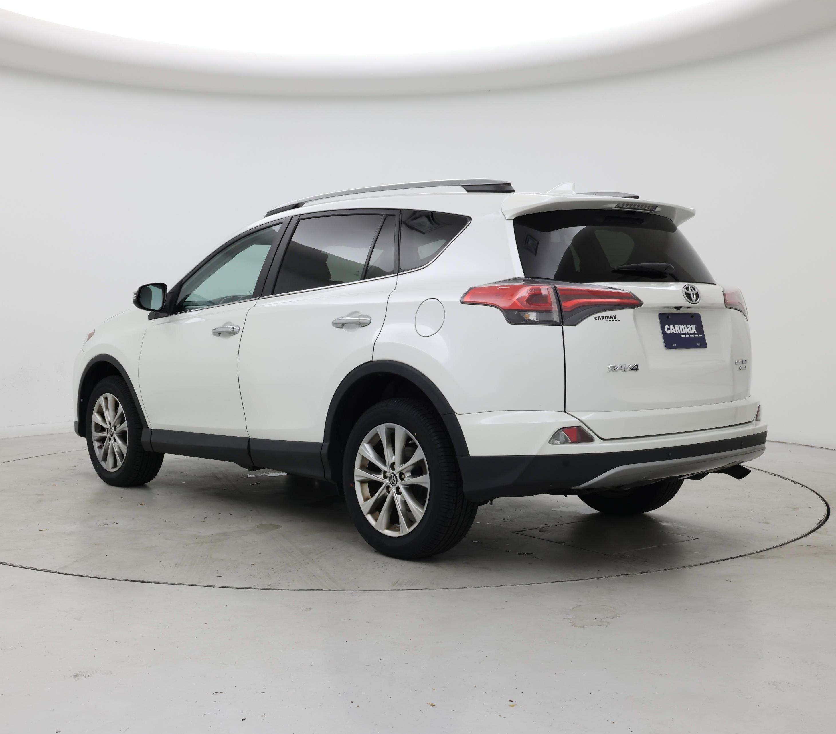 Thumbnail: 2017 Toyota RAV4 - 2
