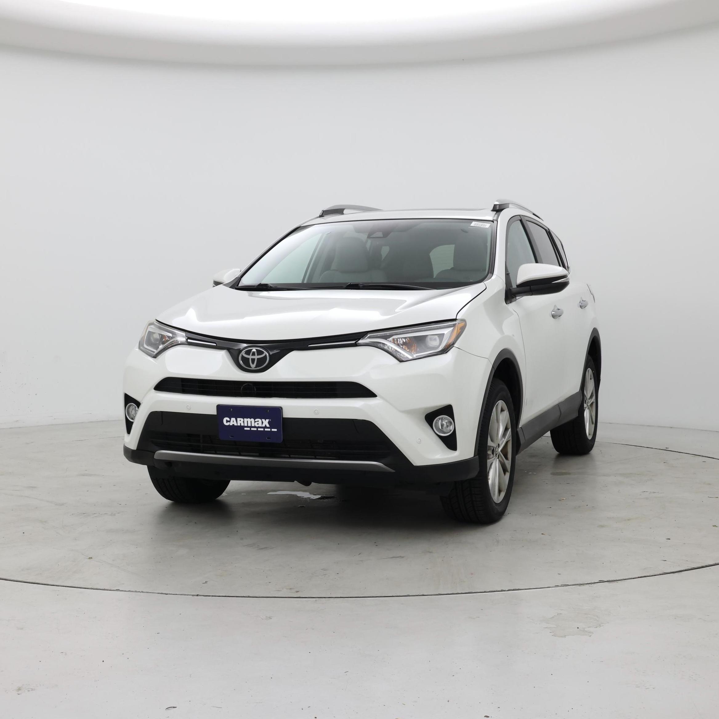 Thumbnail: 2017 Toyota RAV4 - 4