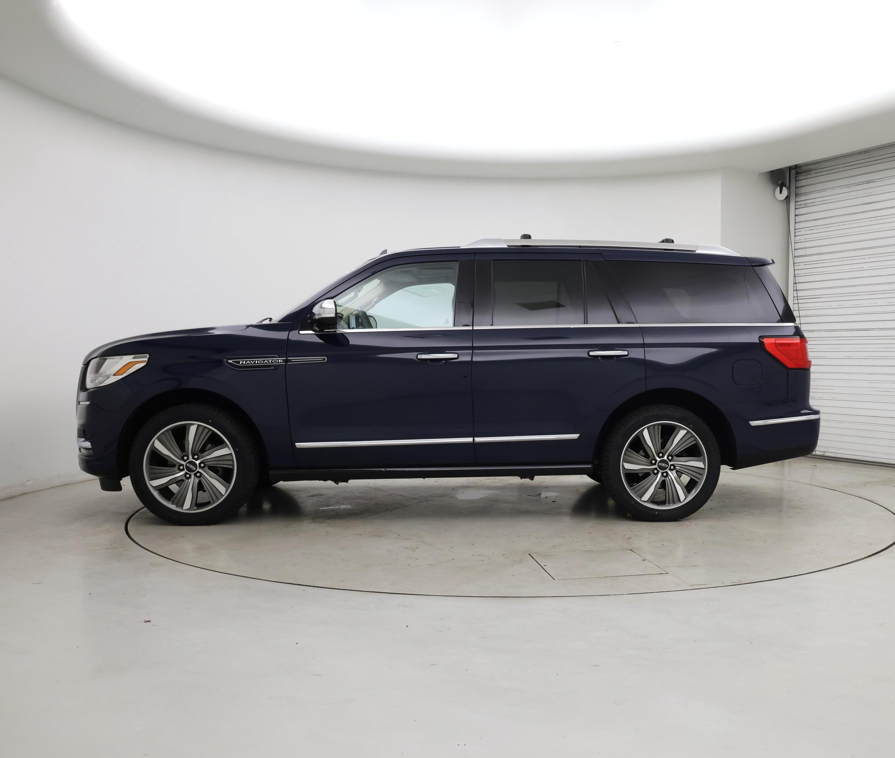 Thumbnail: 2019 Lincoln Navigator - 3