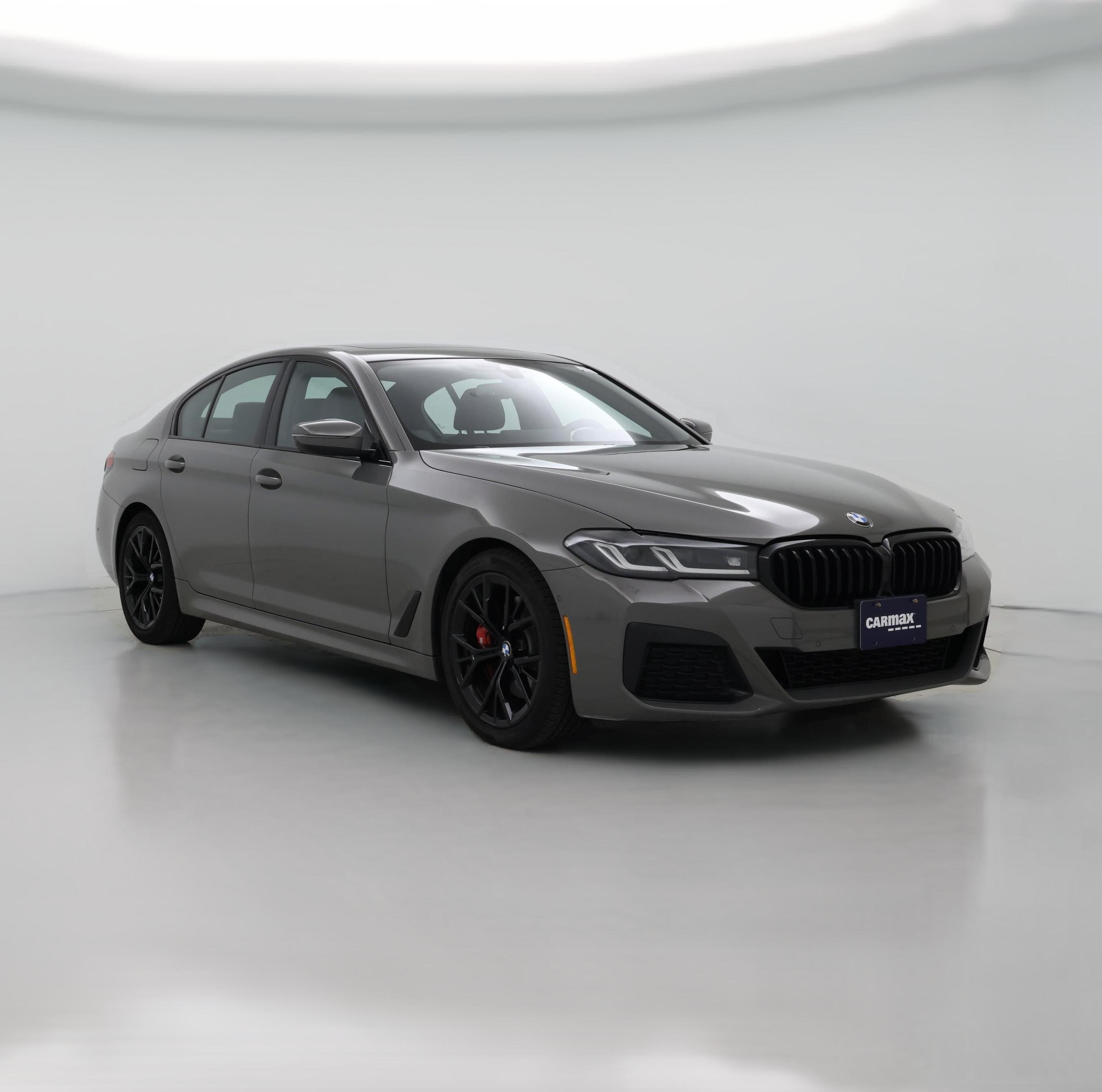 Thumbnail: 2022 BMW 5 Series - 1