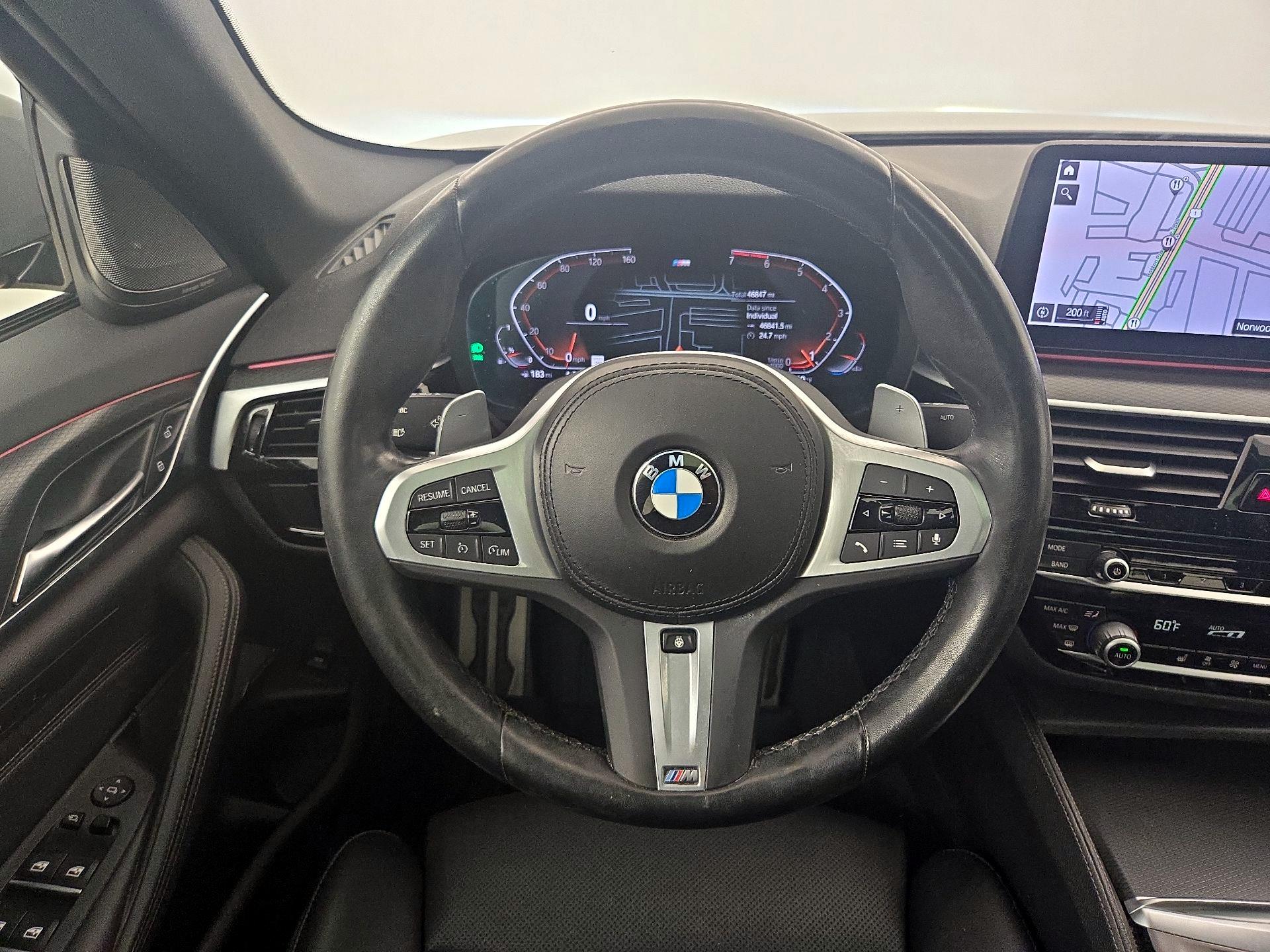 Thumbnail: 2022 BMW 5 Series - 10