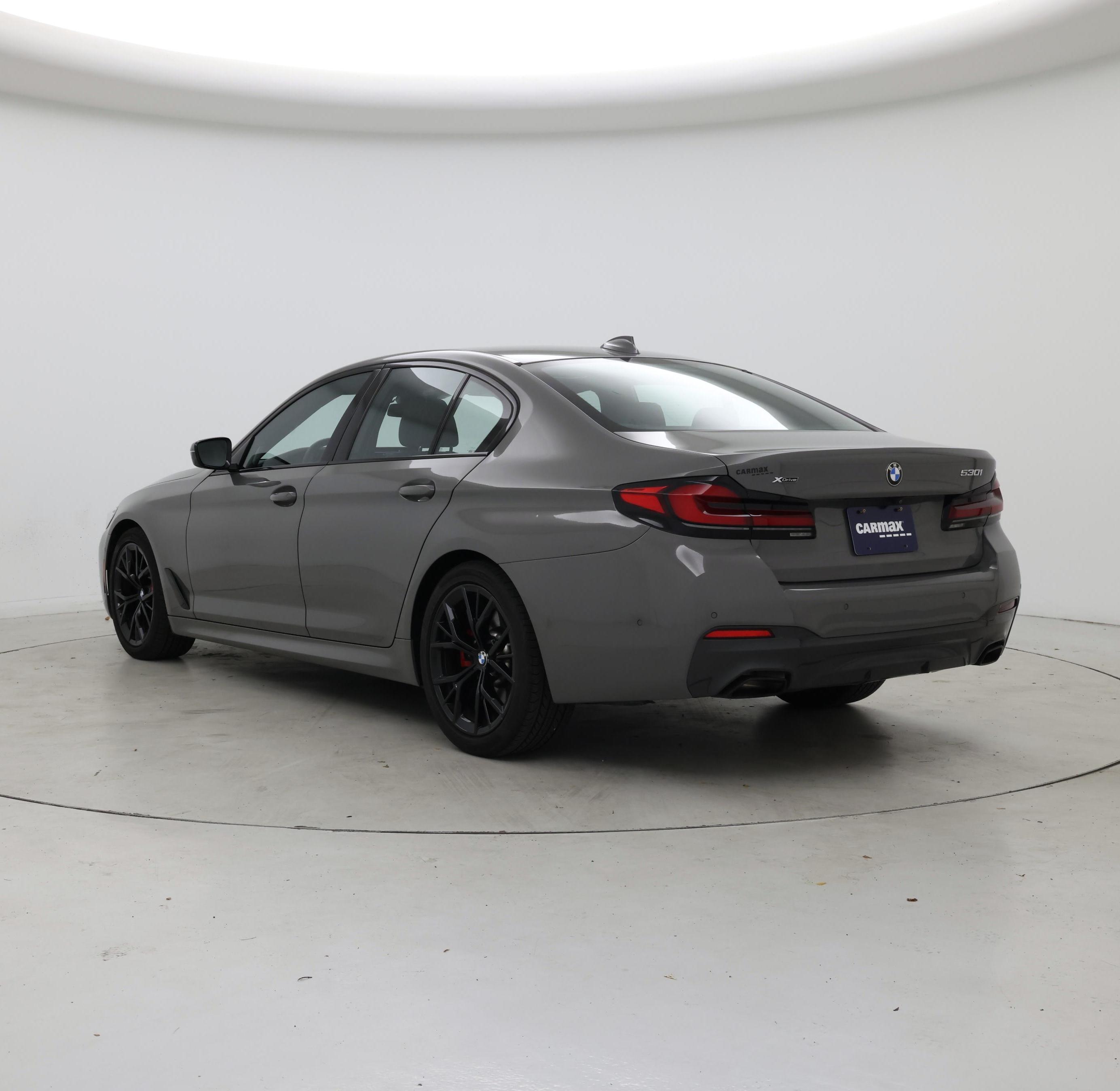 Thumbnail: 2022 BMW 5 Series - 2
