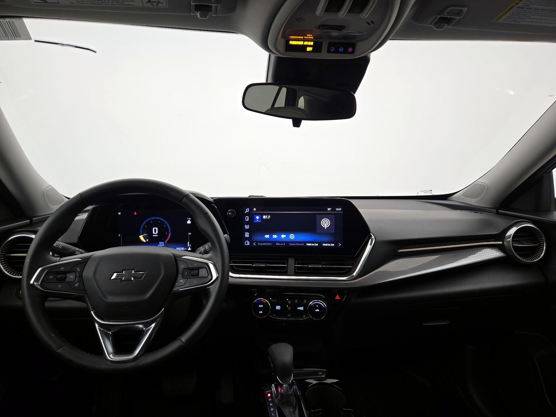 Thumbnail: 2025 Chevrolet Trax - 9