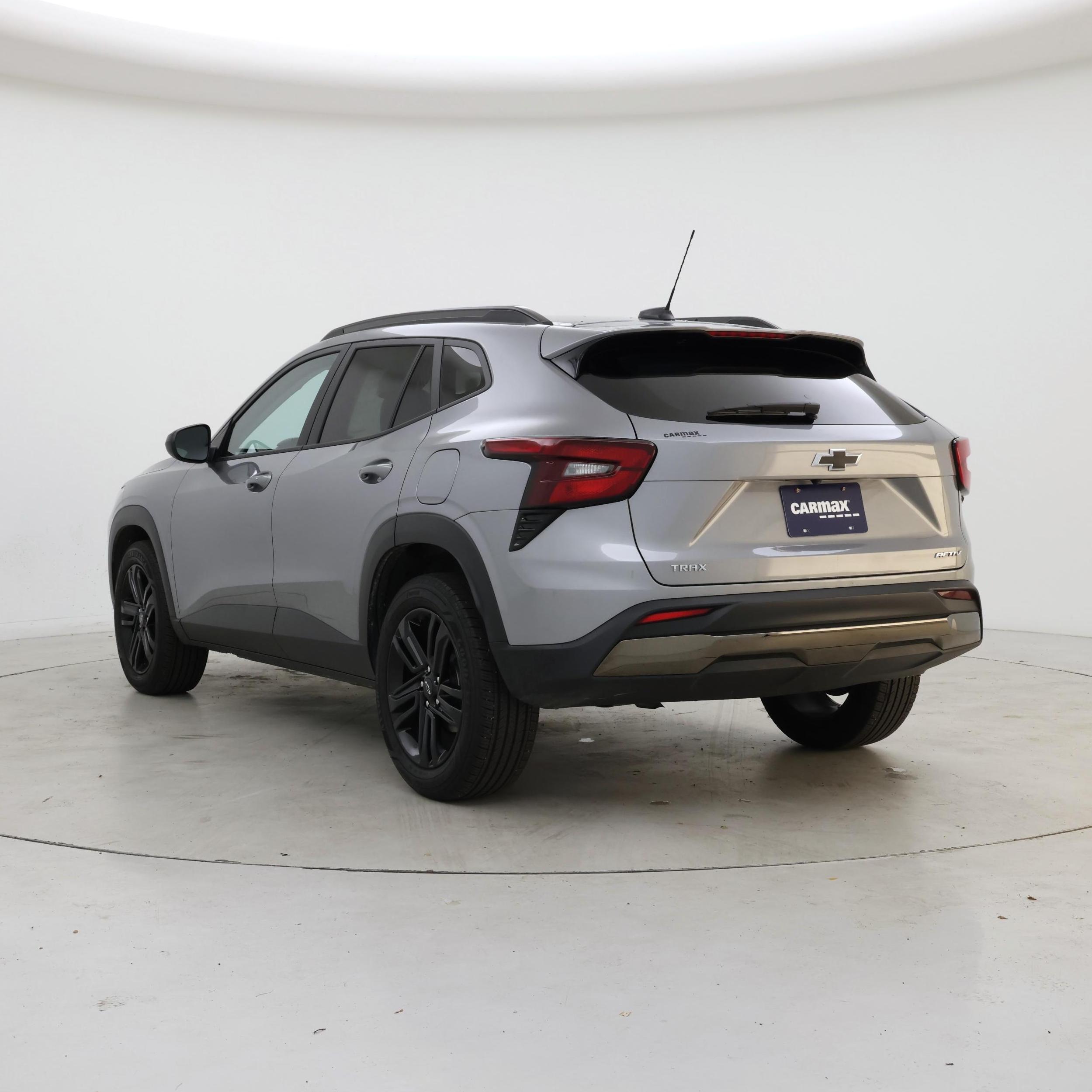 Thumbnail: 2025 Chevrolet Trax - 2