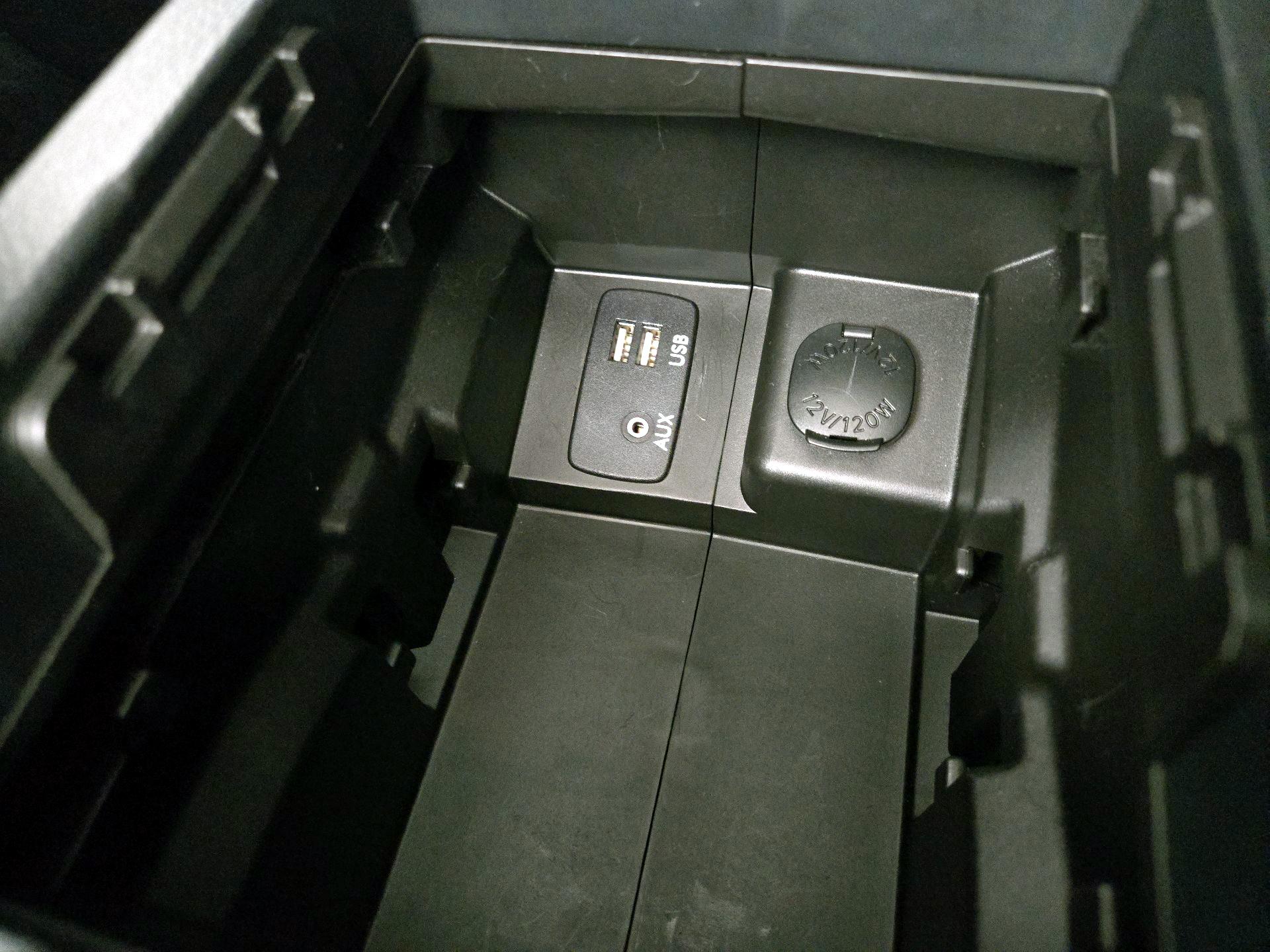 Thumbnail: 2015 Subaru XV Crosstrek - 19