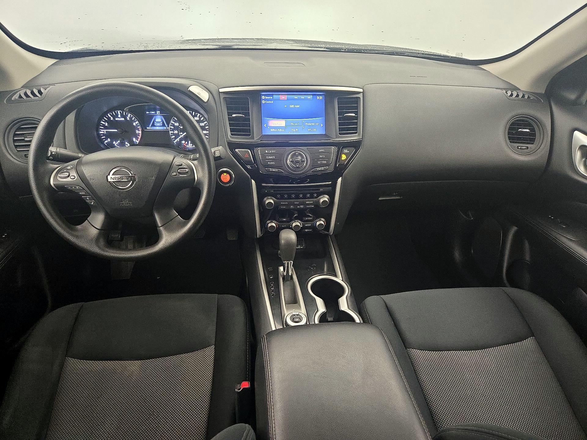 Thumbnail: 2018 Nissan Pathfinder - 9