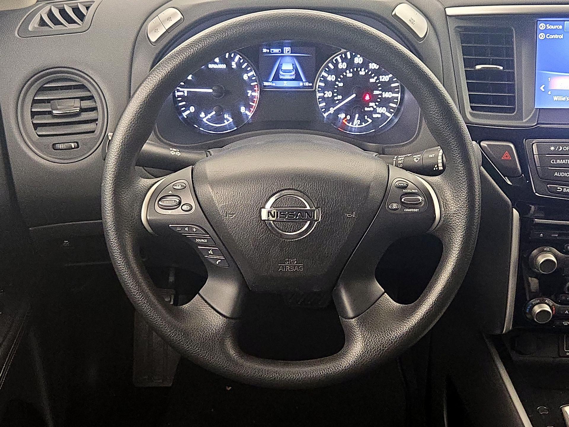 Thumbnail: 2018 Nissan Pathfinder - 10