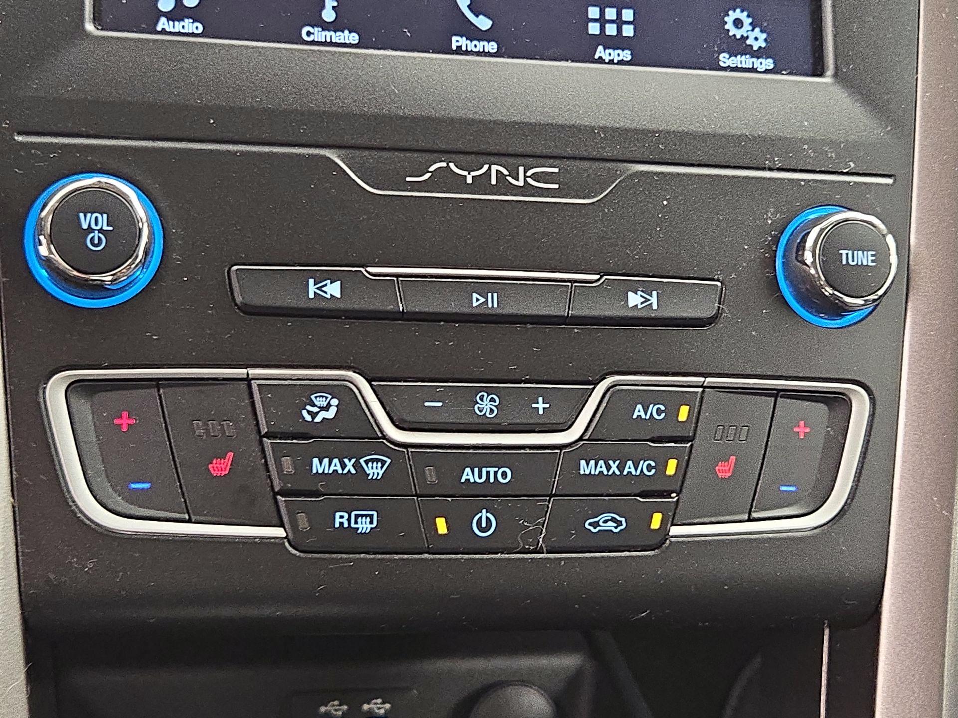 Thumbnail: 2019 Ford Fusion - 16