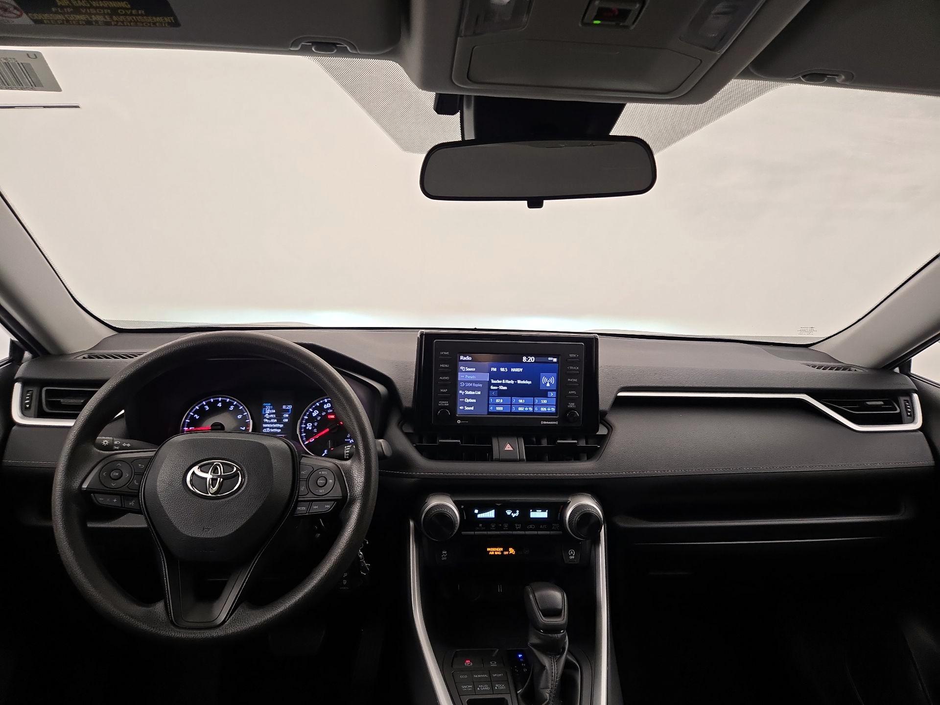 Thumbnail: 2021 Toyota RAV4 - 9