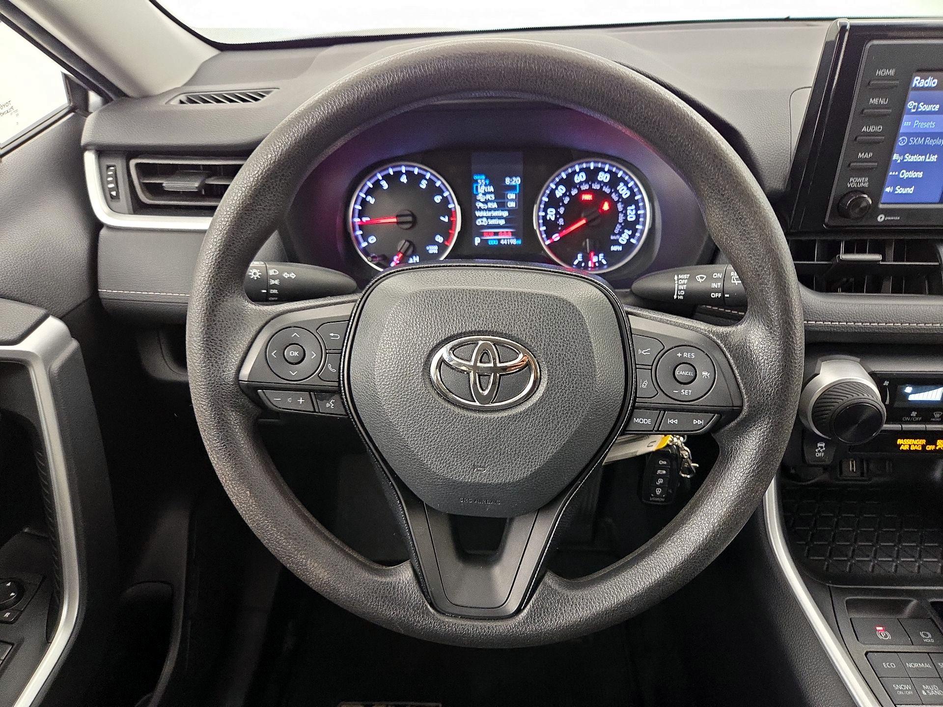 Thumbnail: 2021 Toyota RAV4 - 10