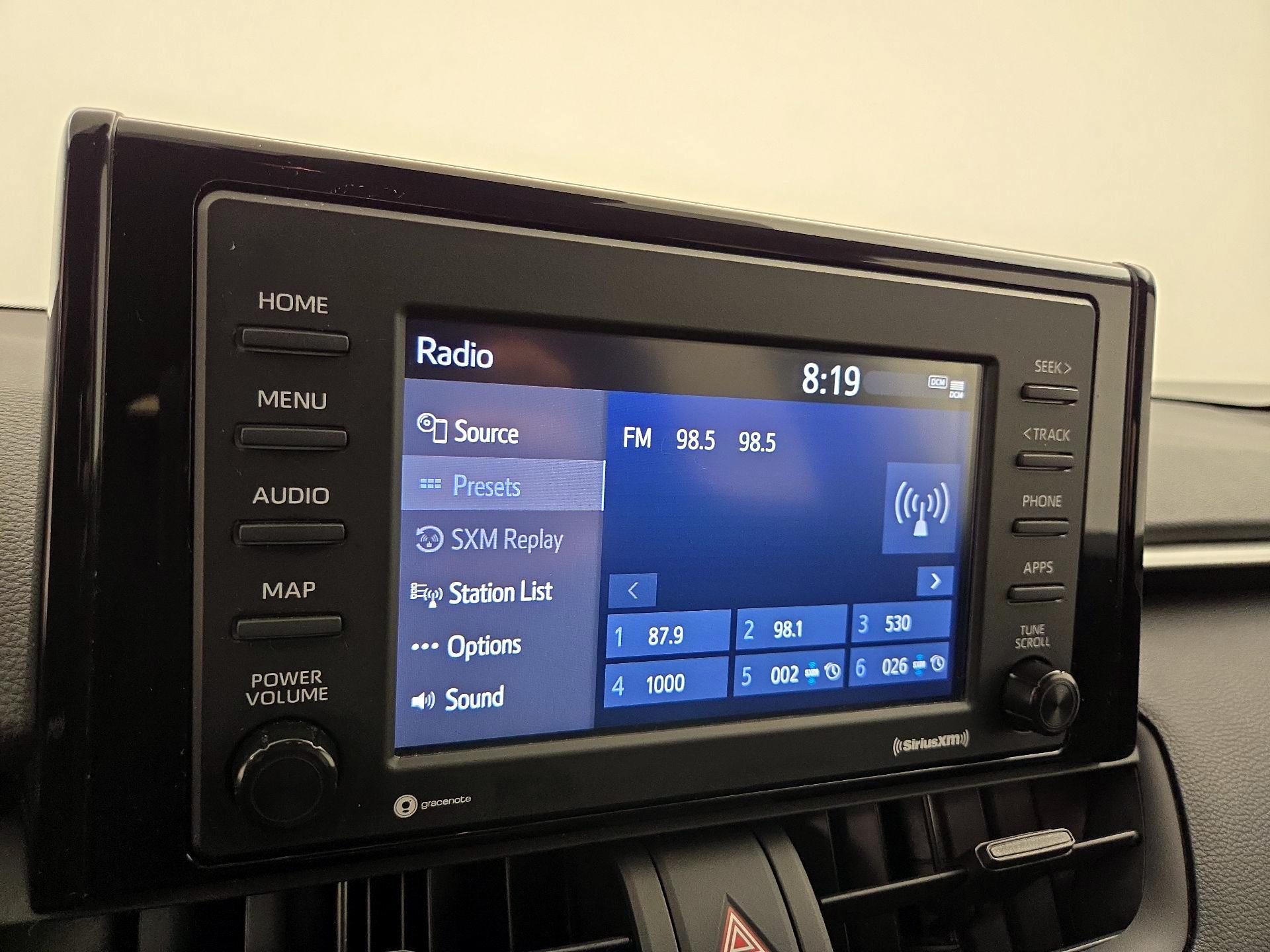 Thumbnail: 2021 Toyota RAV4 - 15