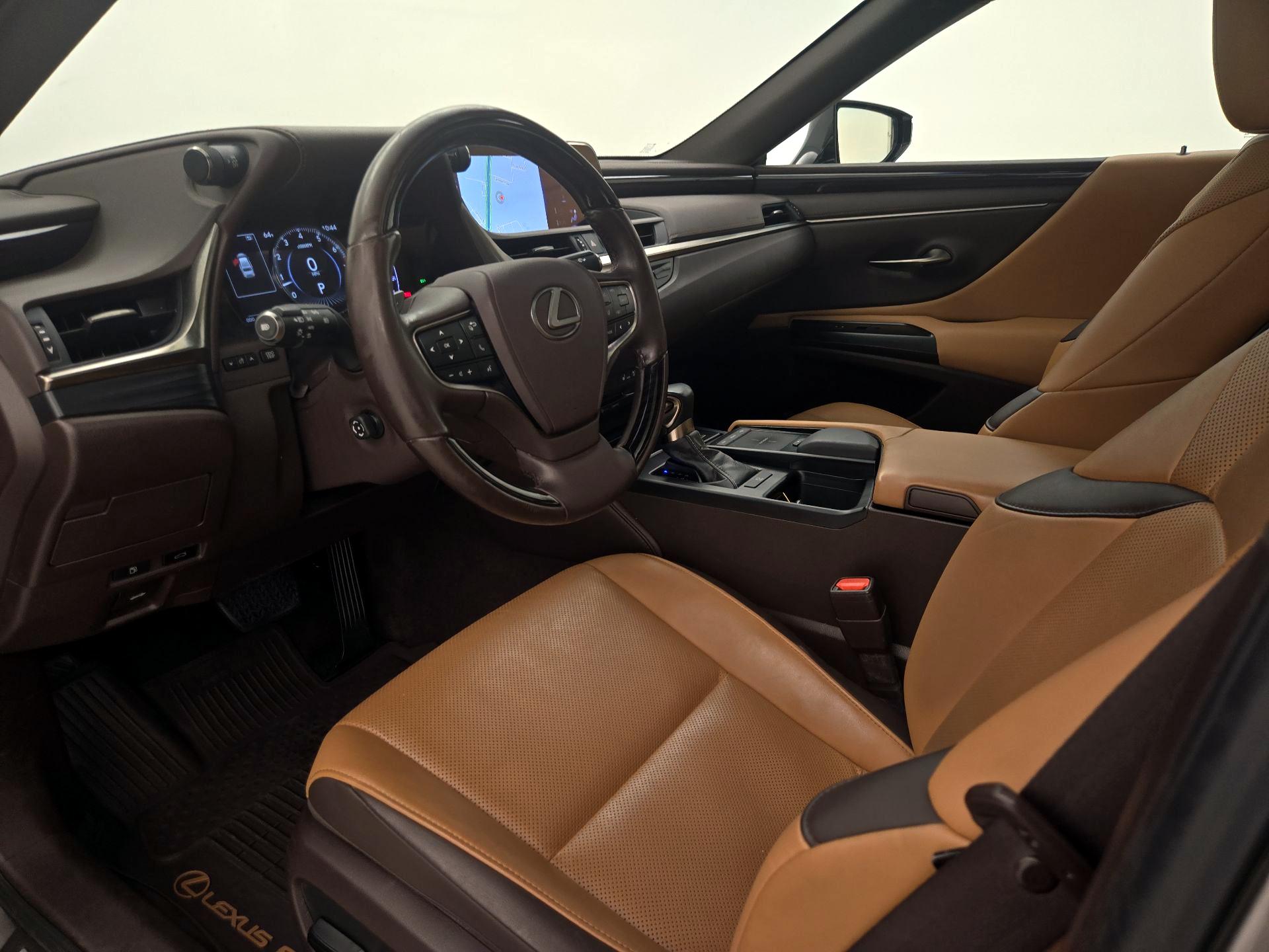 Thumbnail: 2019 Lexus ES - 11