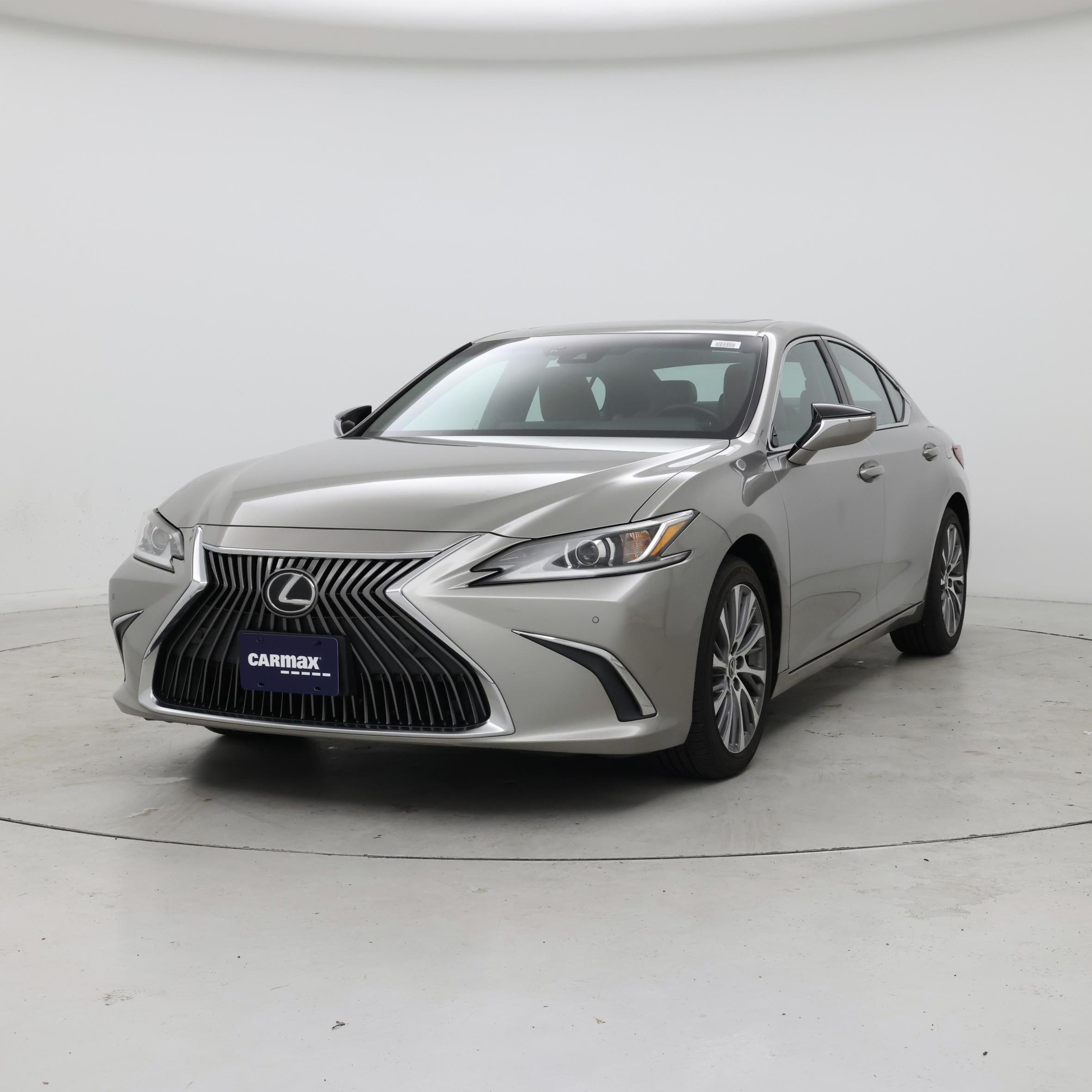 Thumbnail: 2019 Lexus ES - 4