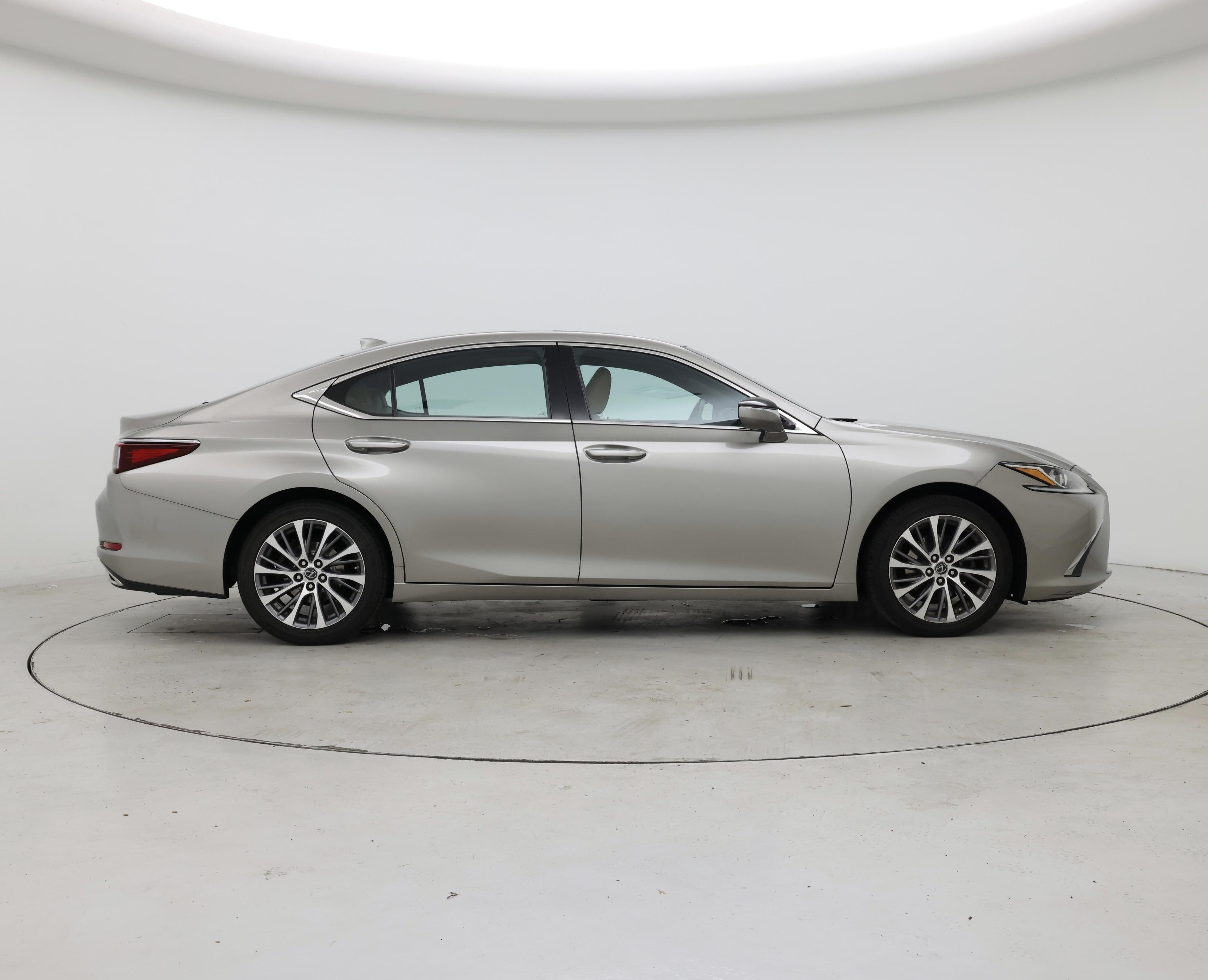 Thumbnail: 2019 Lexus ES - 7