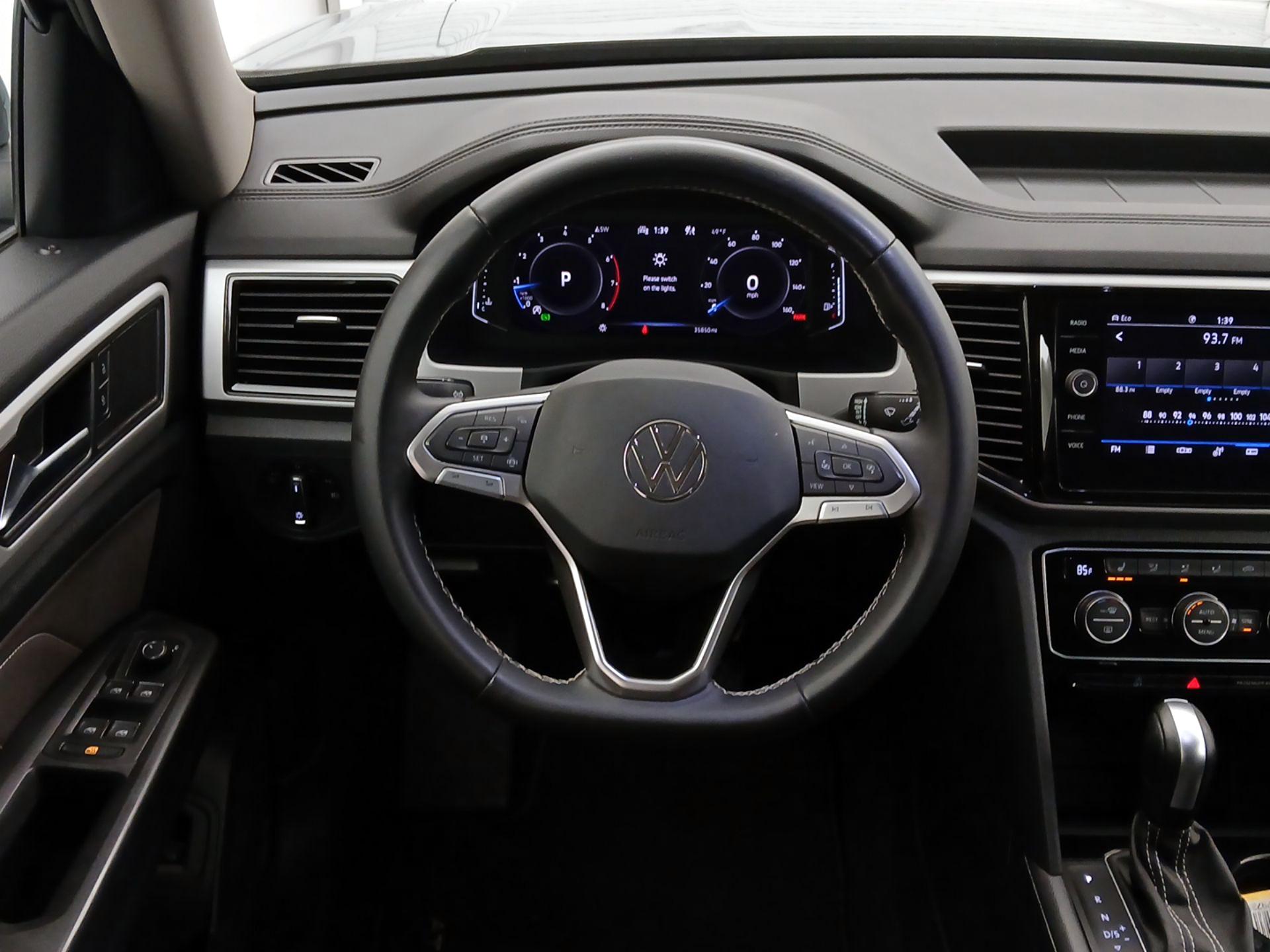 Thumbnail: 2023 Volkswagen Atlas - 10