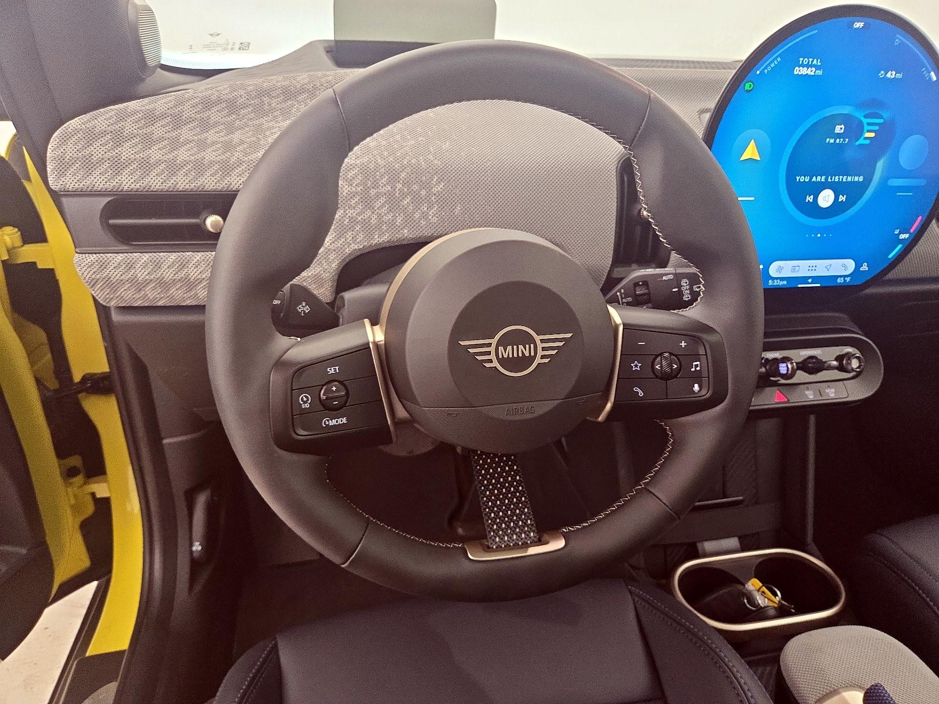 Thumbnail: 2025 MINI Cooper Hardtop - 10