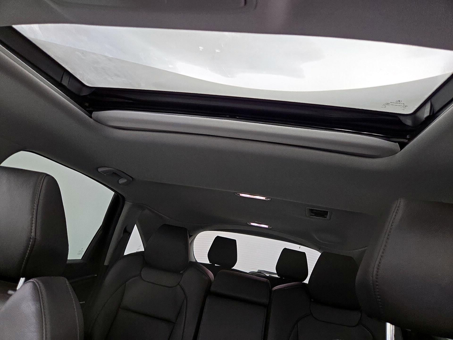 Thumbnail: 2020 Acura MDX - 19