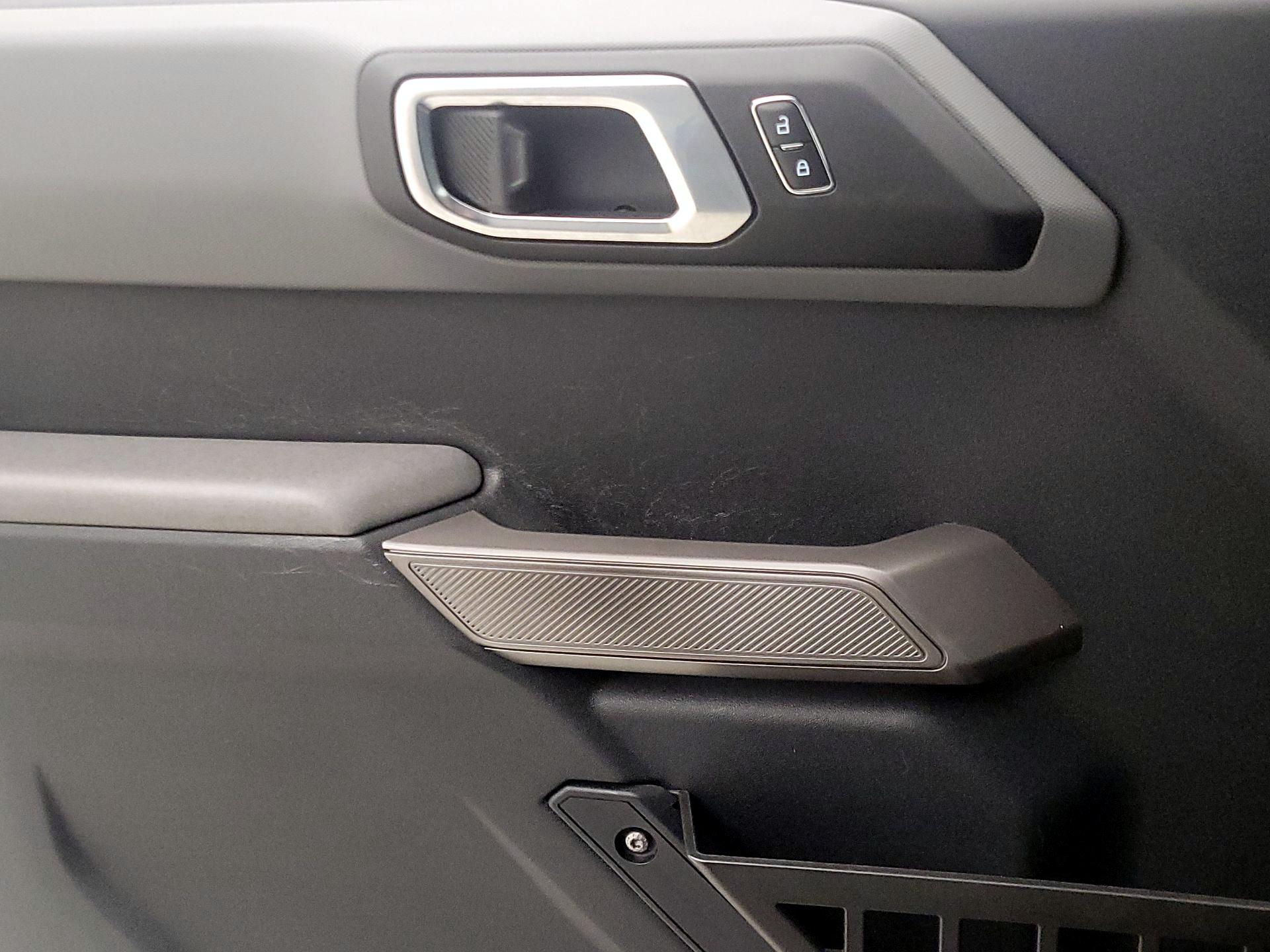 Thumbnail: 2021 Ford Bronco - 12