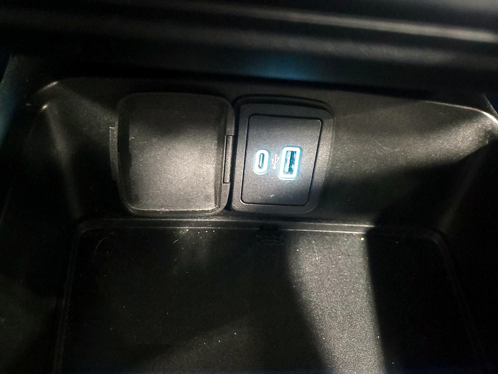 Thumbnail: 2021 Ford Bronco - 18