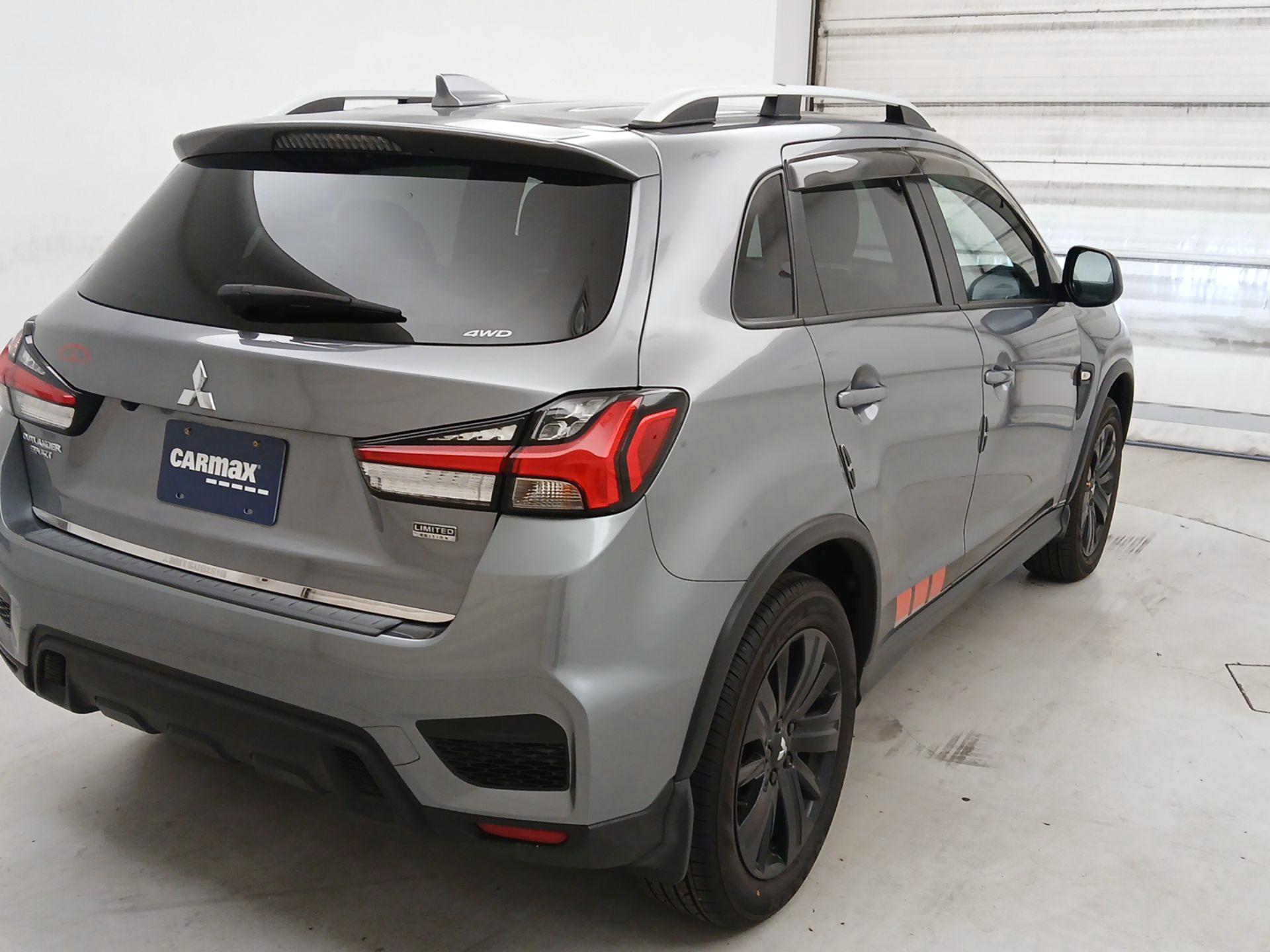 Thumbnail: 2023 Mitsubishi Outlander Sport - 5