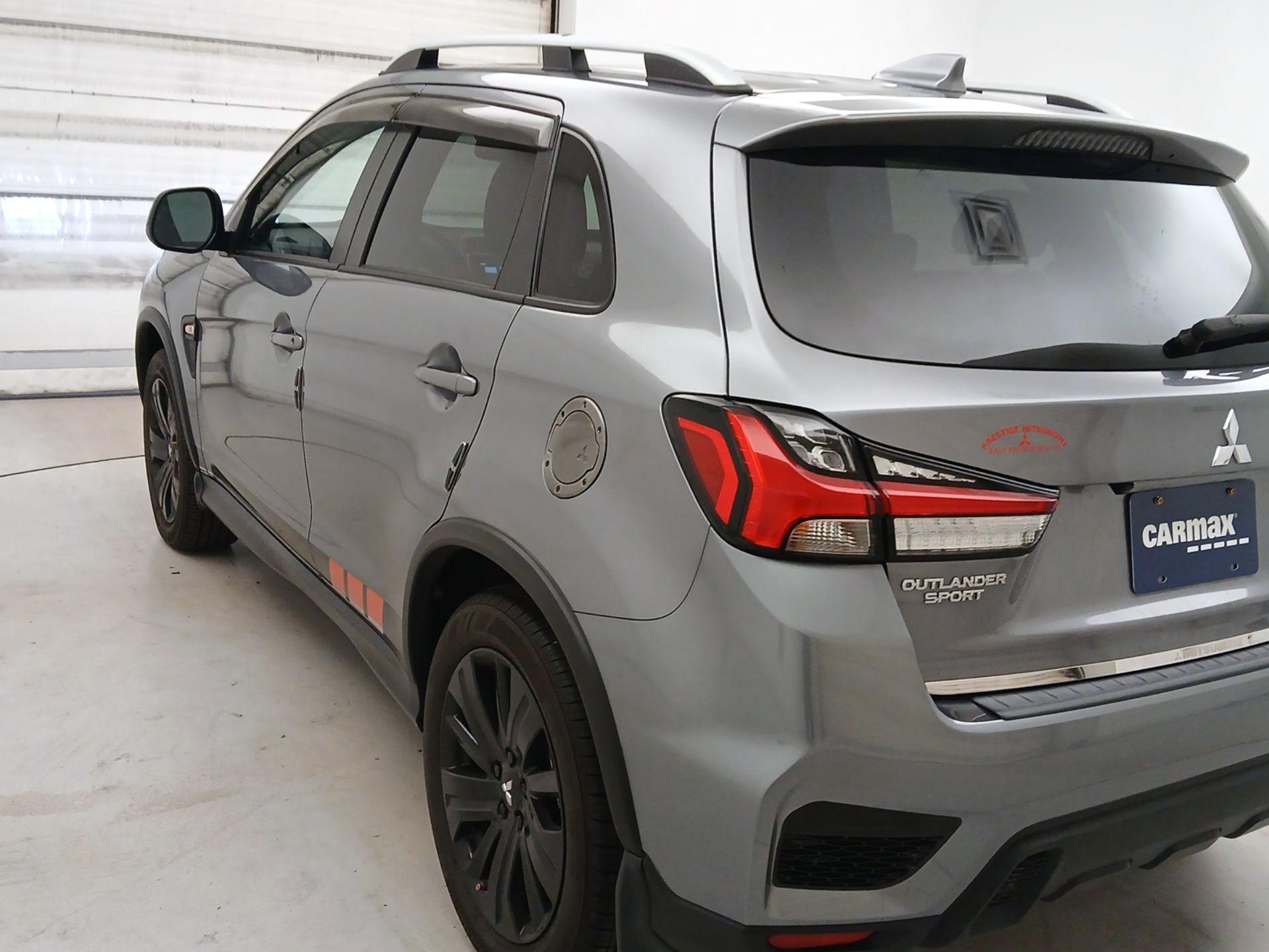 Thumbnail: 2023 Mitsubishi Outlander Sport - 7