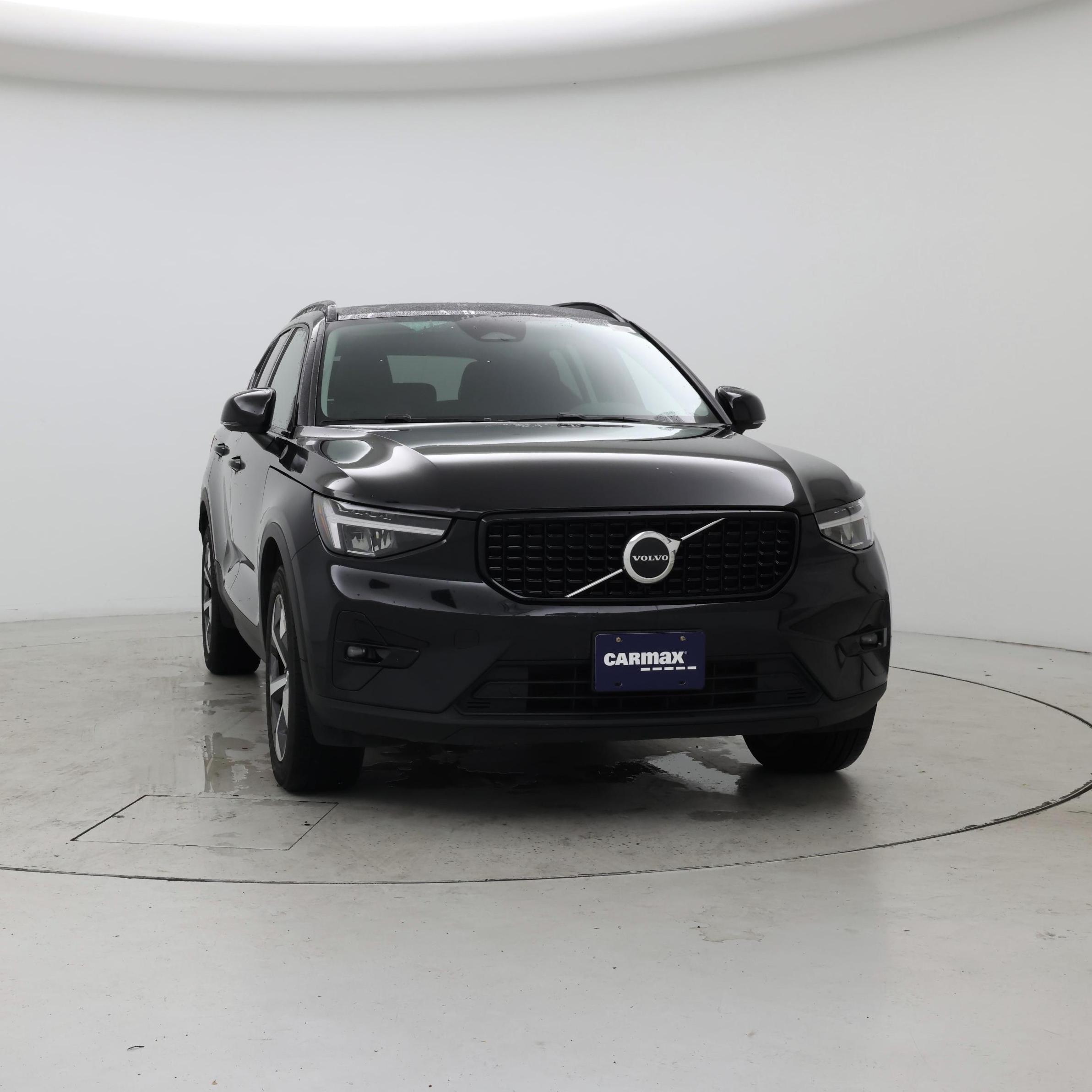 Thumbnail: 2023 Volvo XC40 - 5