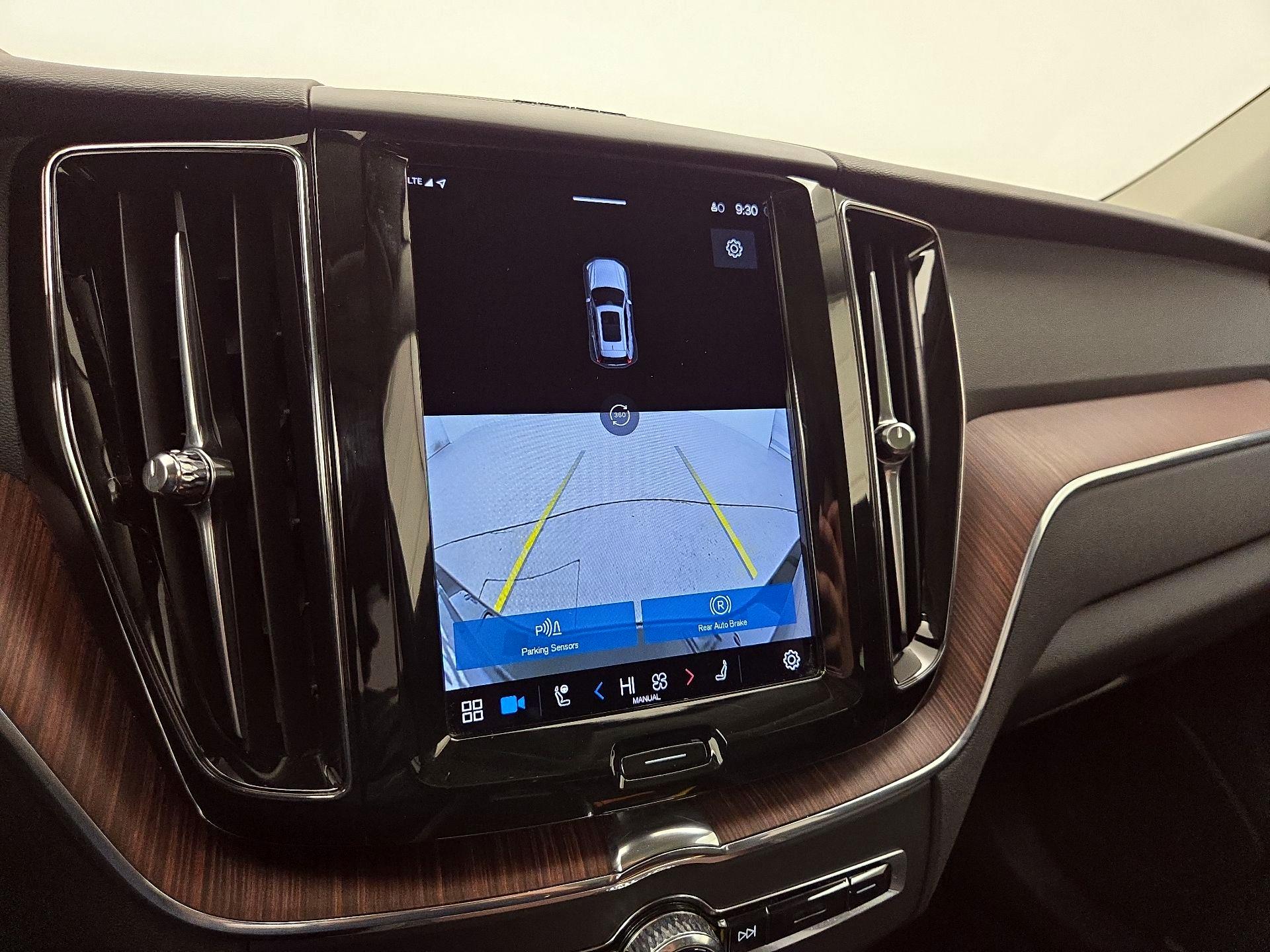 Thumbnail: 2023 Volvo XC60 - 15