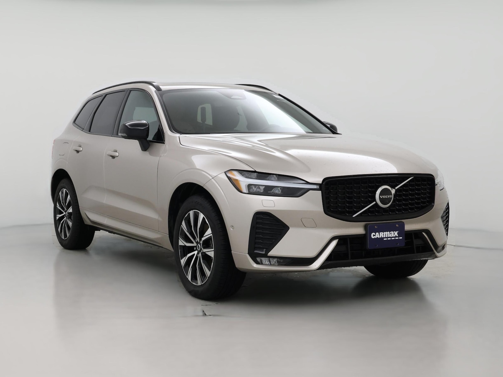2023 Volvo XC60 Plus