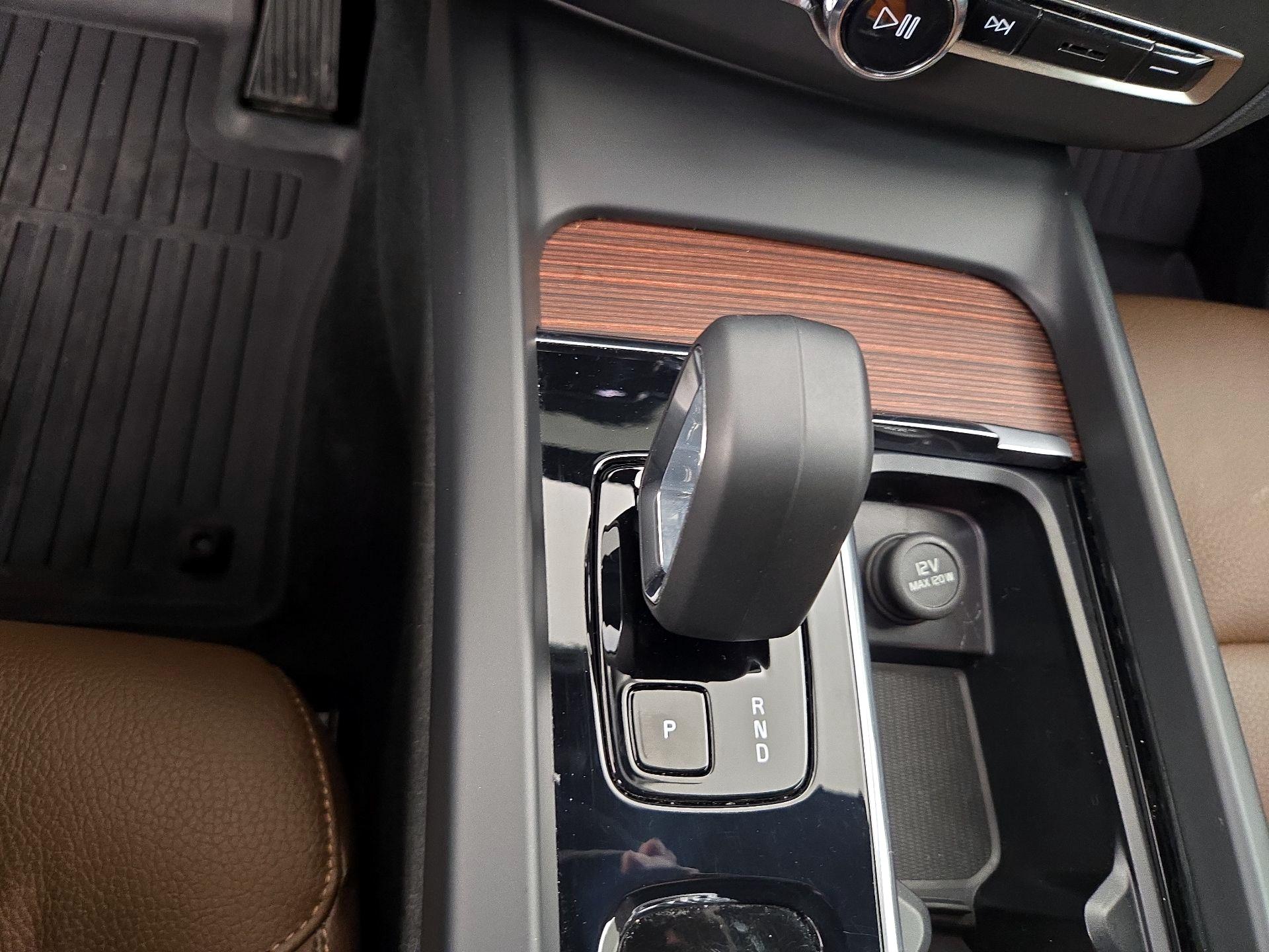 Thumbnail: 2023 Volvo XC60 - 18