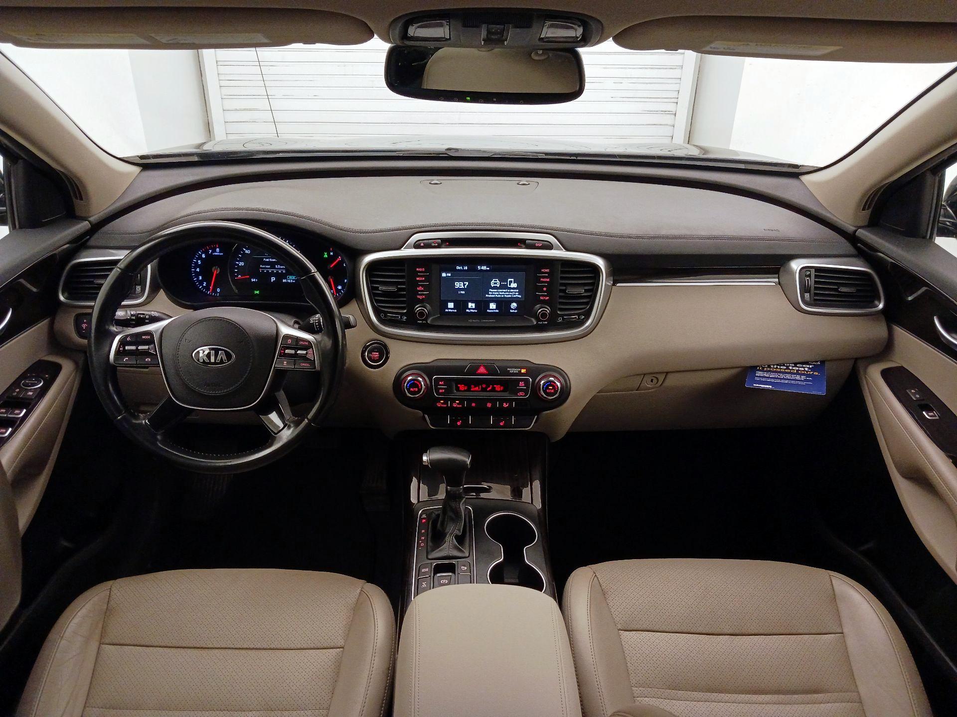 Thumbnail: 2019 Kia Sorento - 9