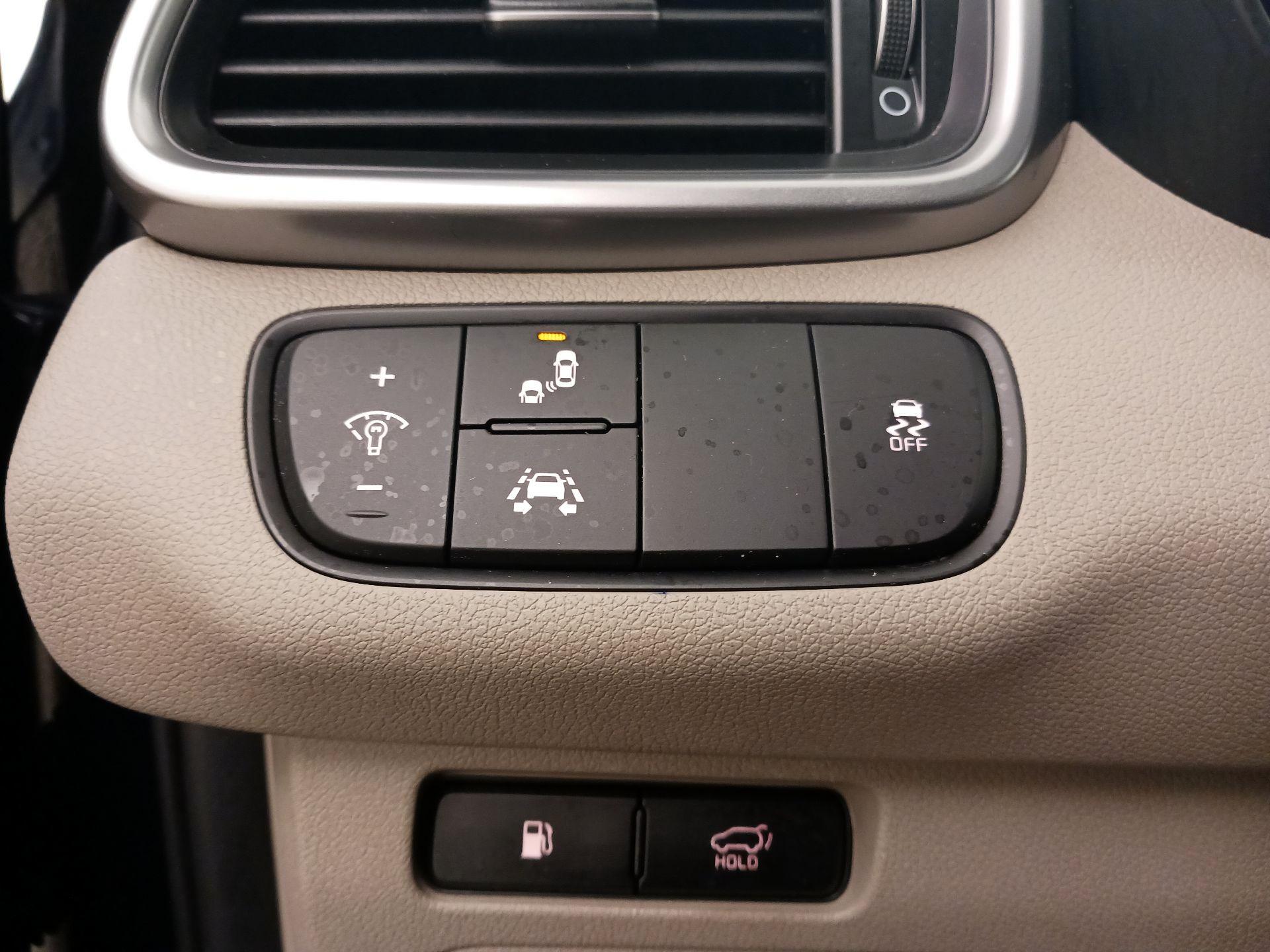 Thumbnail: 2019 Kia Sorento - 13
