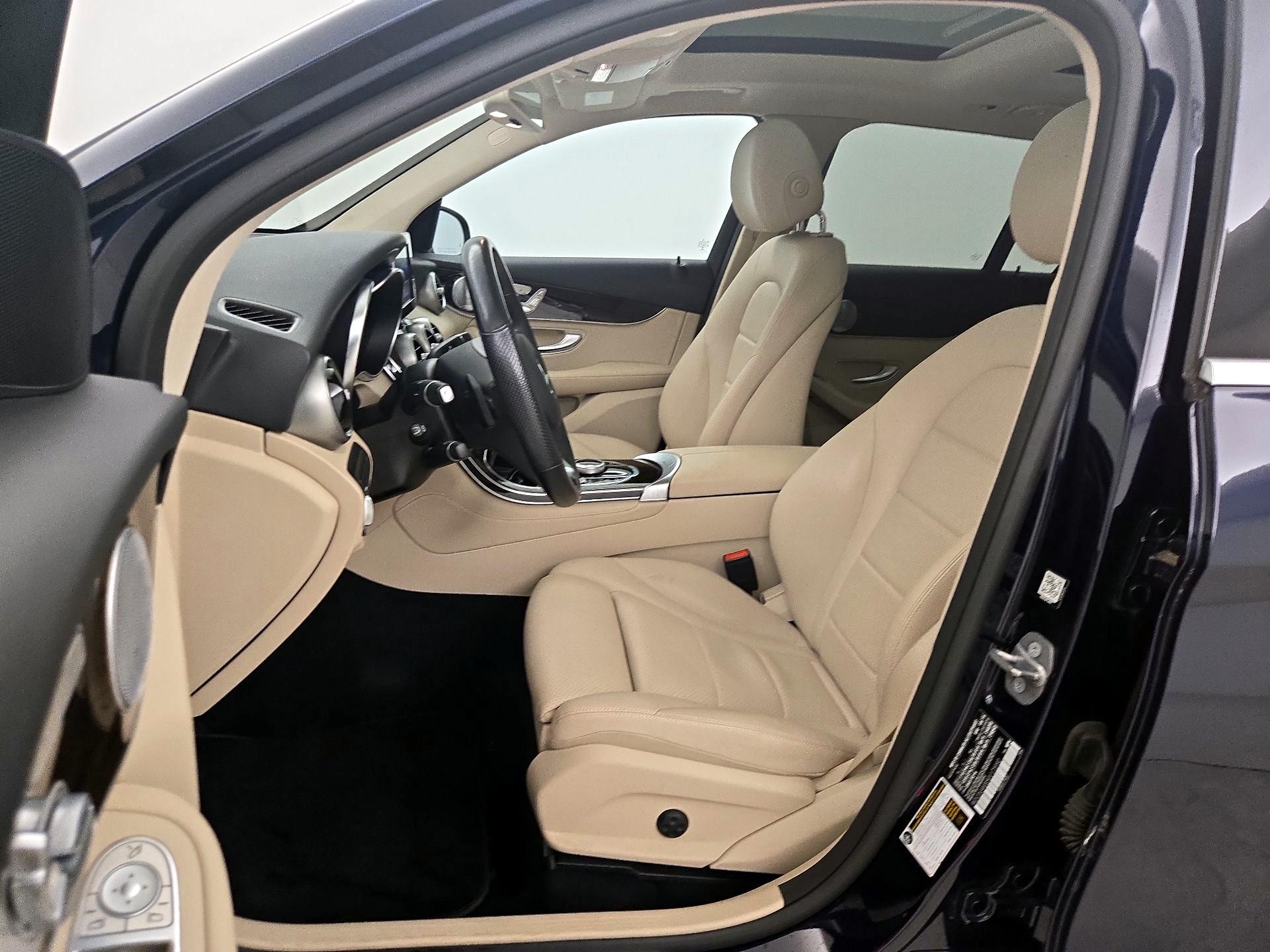Thumbnail: 2019 Mercedes-Benz GLC - 11