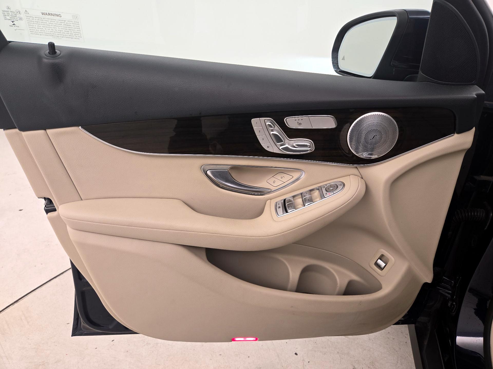 Thumbnail: 2019 Mercedes-Benz GLC - 12