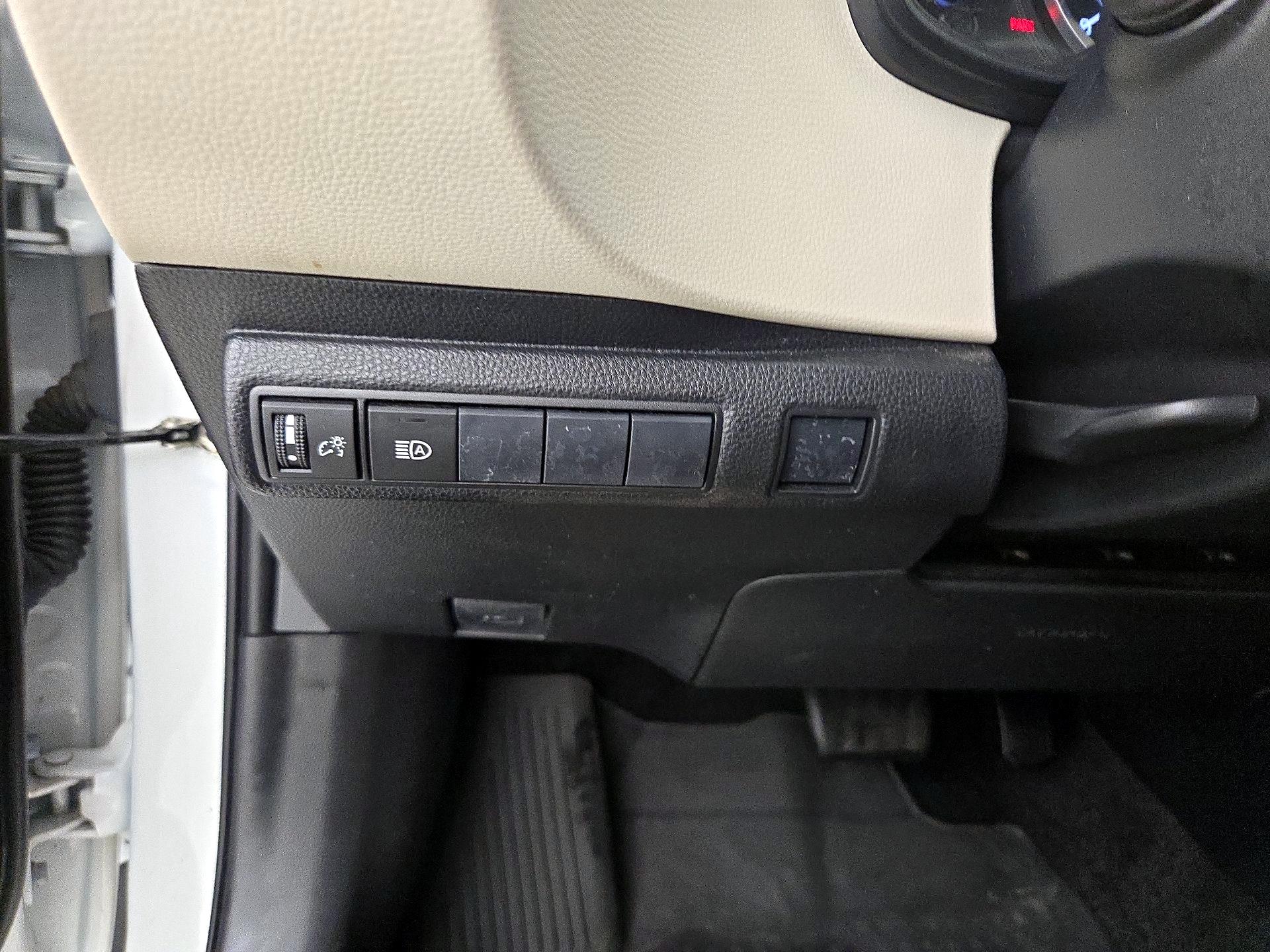 Thumbnail: 2020 Toyota Corolla - 13