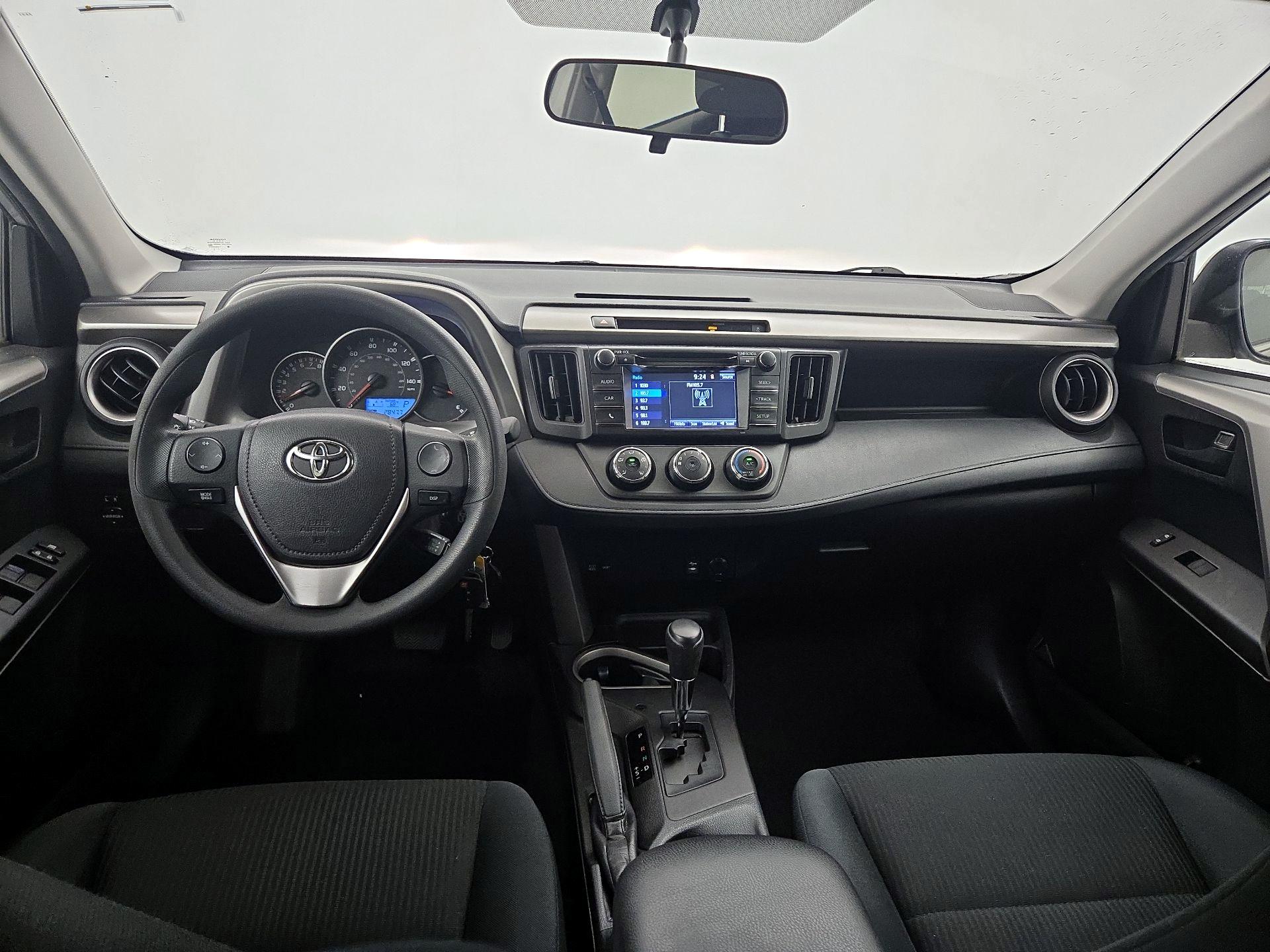 Thumbnail: 2016 Toyota RAV4 - 9