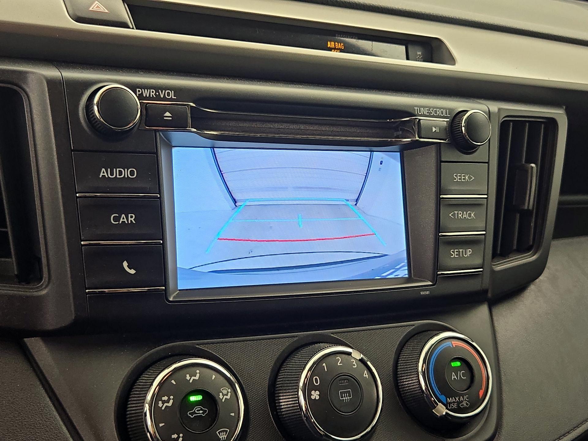 Thumbnail: 2016 Toyota RAV4 - 14